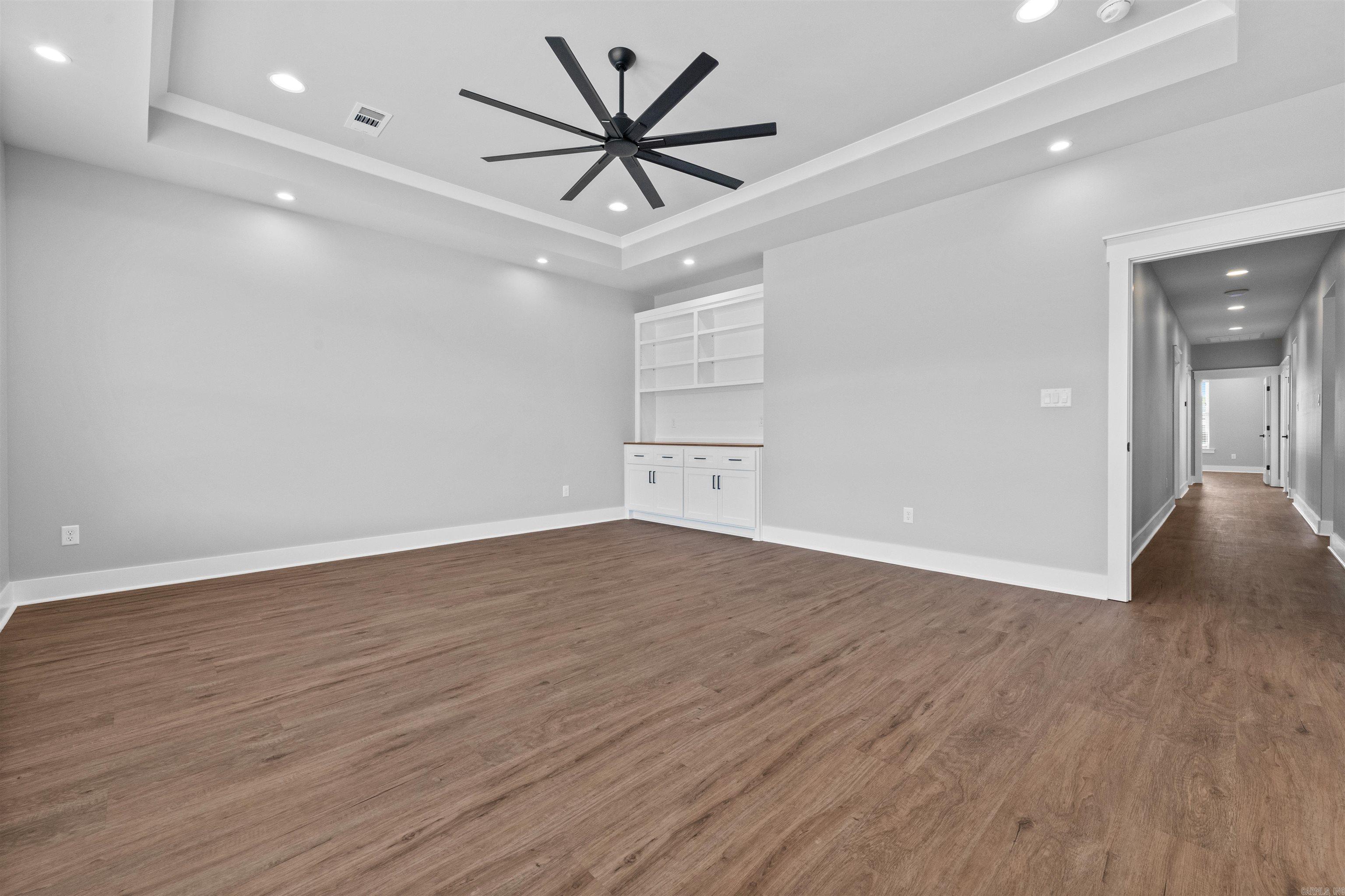 FOXWOOD GARDENS - Residential