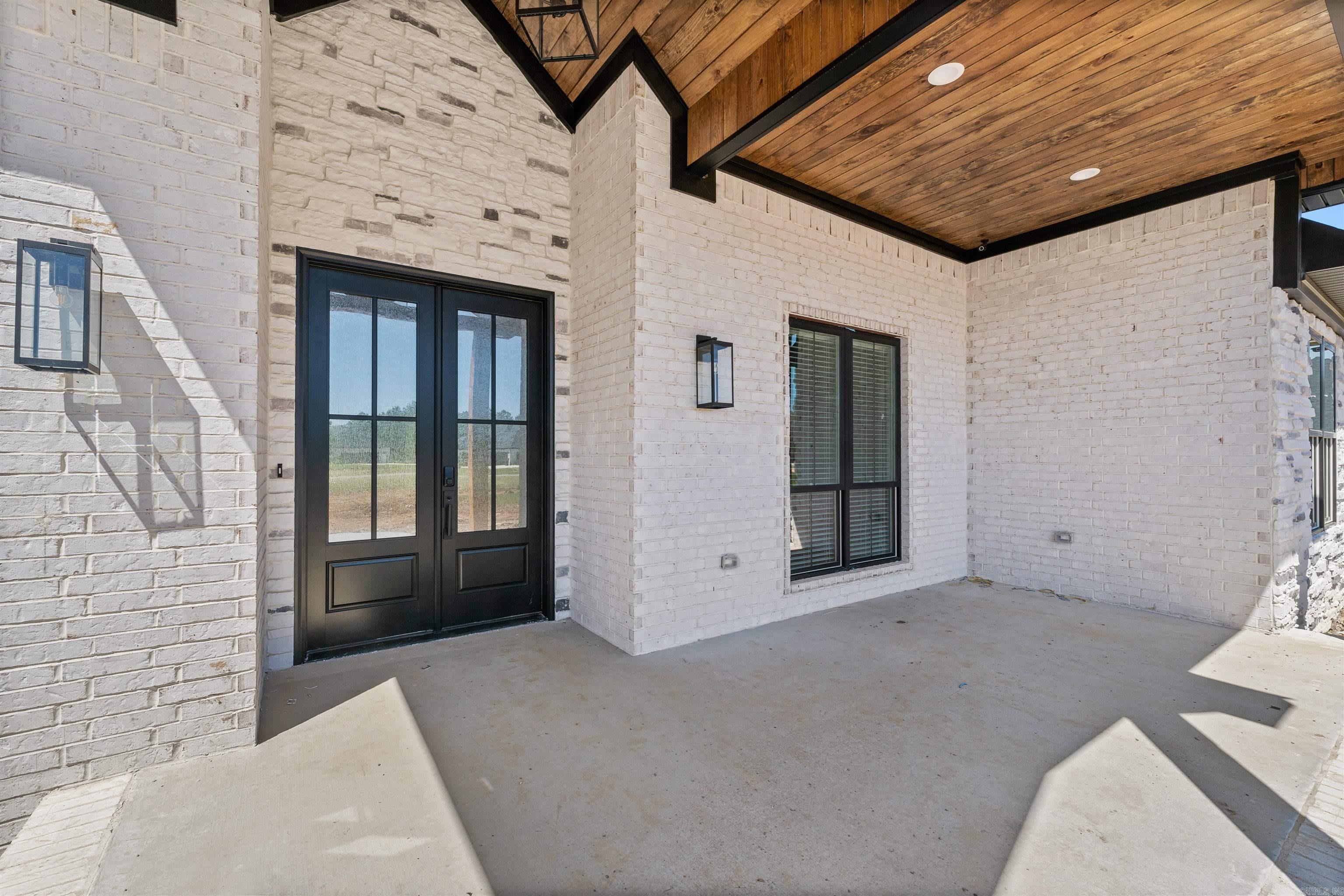 FOXWOOD GARDENS - Residential