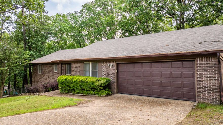 Come check out this spacious 4 bed, 2 bath in the Pleasant View subdivision tucked between the Pleasant Valley Country Club and Pleasant Ridge Shopping Center in the highly sought after Don Roberts School District.    Inside, you’re welcomed into your first of two large living areas.  Your second living area features a corner brick fireplace.  Continue into your kitchen with all stainless steel appliances and an eat in dining area with additional sunroom space for drinking your morning coffee.   Your oversized primary bedroom boasts a walk in closet and attached primary bathroom.    Don’t miss the large covered back deck and fully fenced backyard or the whole generator that comes in handy in the event of a power outage!   We are excited for you to come and see if it’s yours!