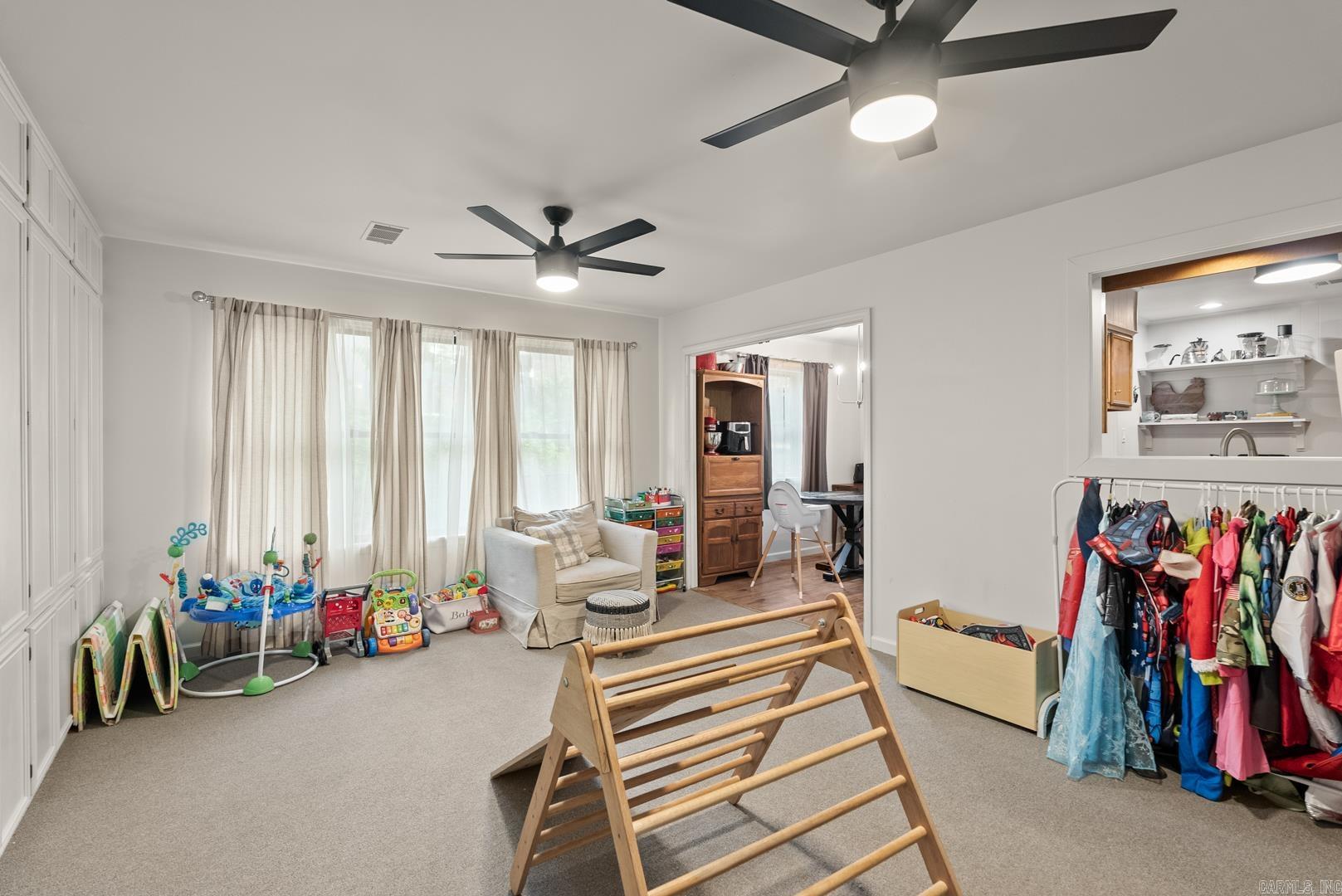 PLEASANT VIEW - Residential