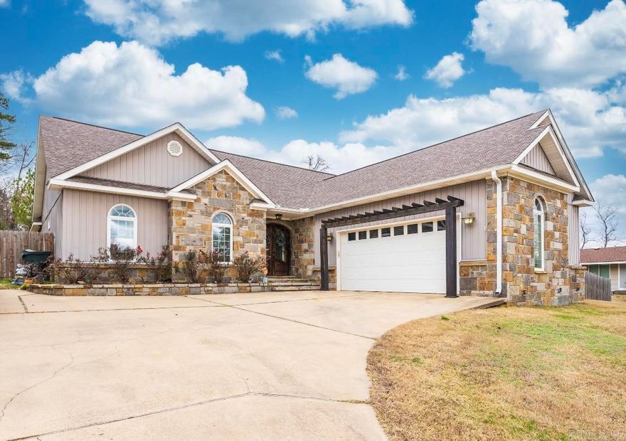 Looking for a house in LSSD, this is the house for you!  This 3-bedroom 2 bath home has an open floor plan with office/extra room off master. You can make this cozy property all yours. Located off of Hwy 290 with oversize garage, private back yard that is partially fenced with patio and deck for entertaining. New roof (2023)