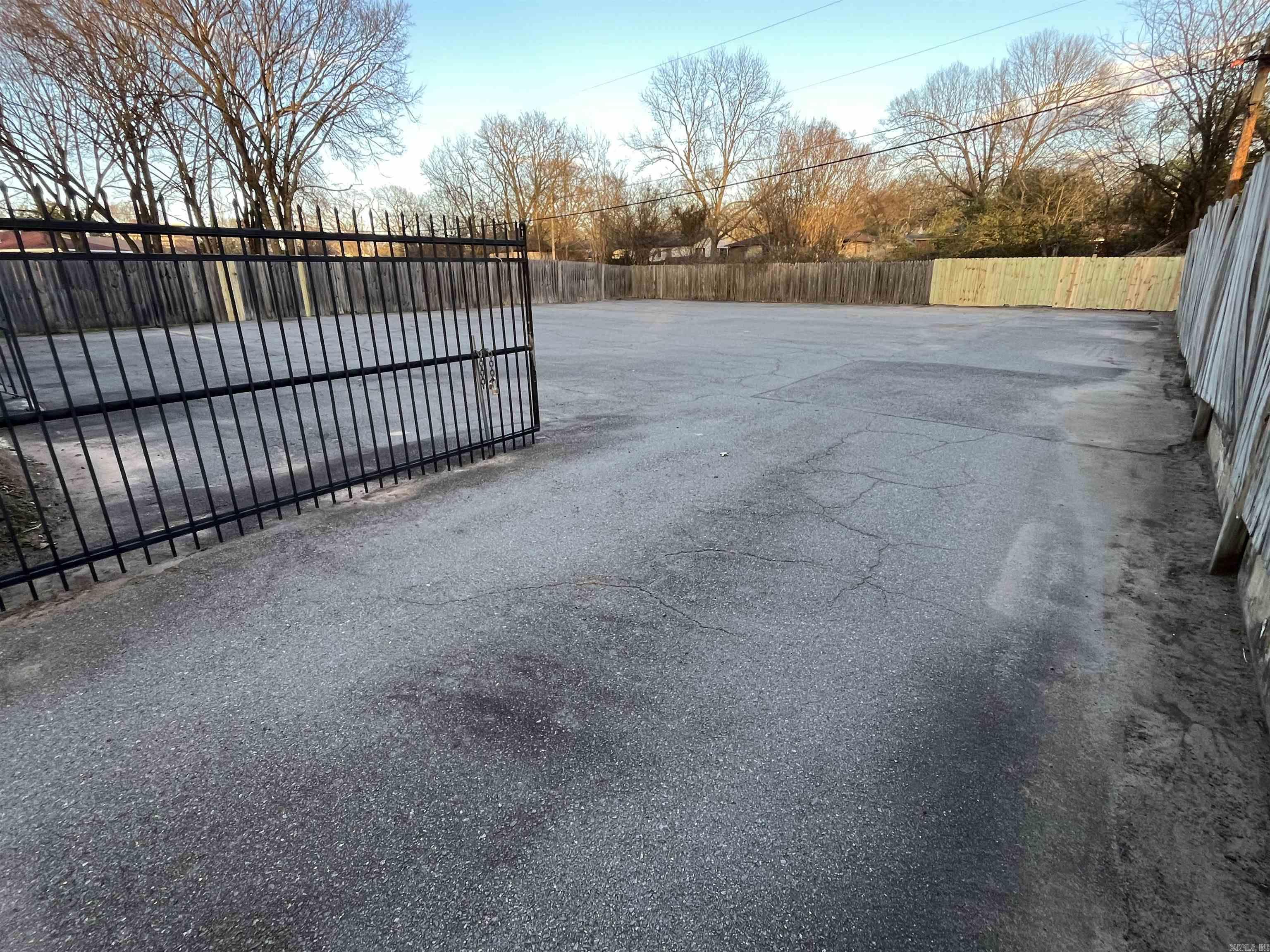 Oak Forest Gardens Annex - Commercial Sale