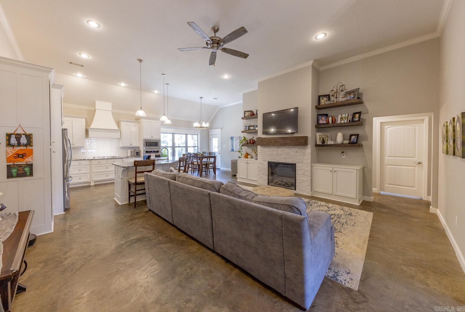 THE PINES AT PARKWAY TRAILS - Residential