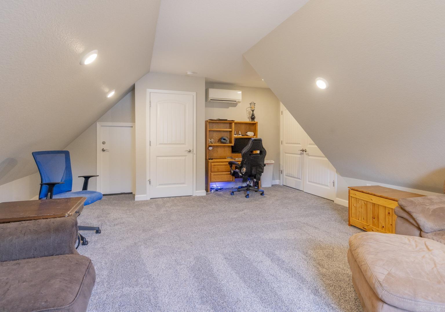 THE PINES AT PARKWAY TRAILS - Residential