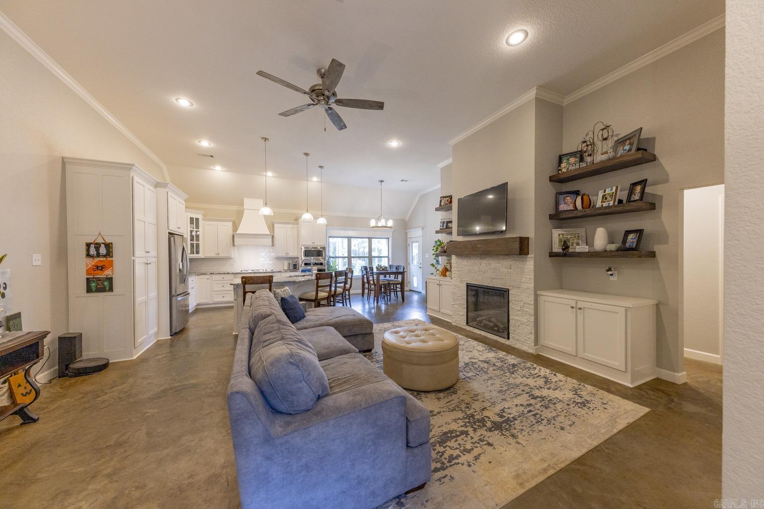 THE PINES AT PARKWAY TRAILS - Residential