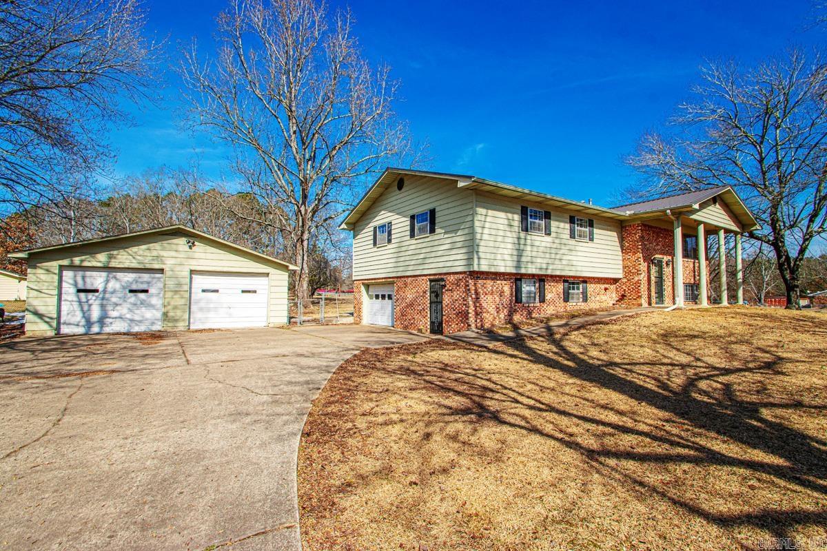 TOWN OF LEOLA - Residential