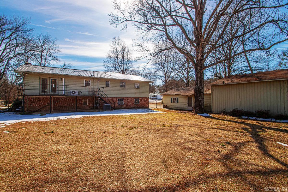 TOWN OF LEOLA - Residential