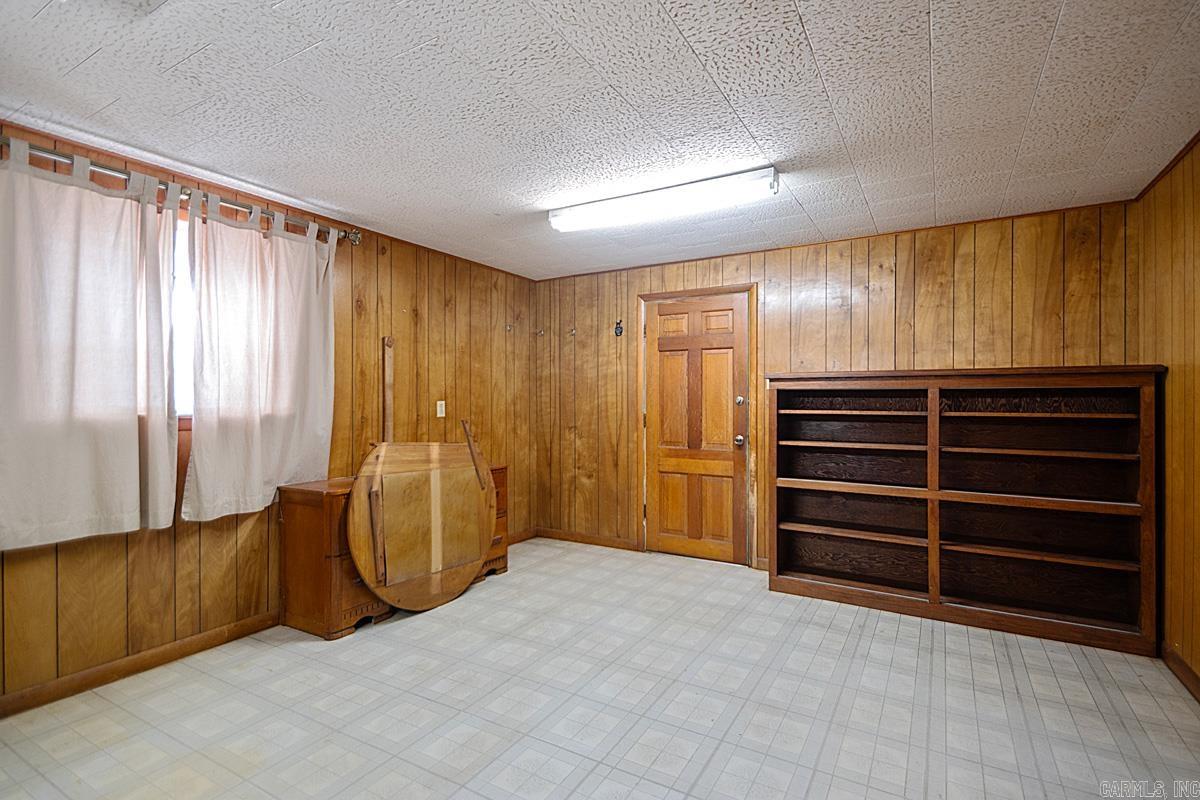 TOWN OF LEOLA - Residential