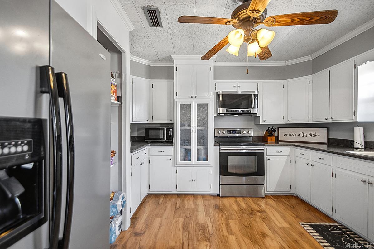 TOWN OF LEOLA - Residential