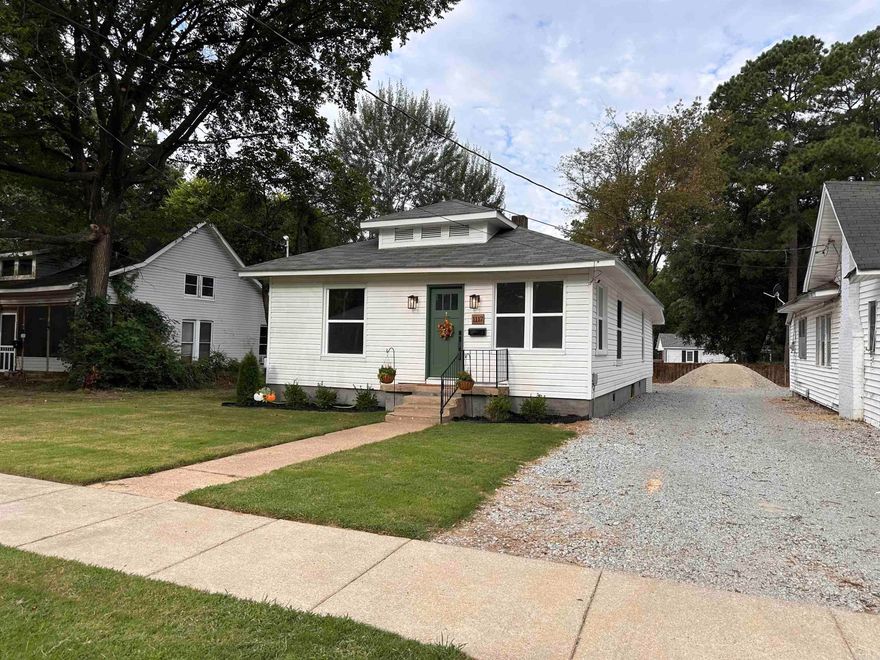 Looking for the cutest remodel on the block? Well, this one has all the boxes checked. This completely remodeled home has all the features you have been searching for. New flooring, new oversized windows, new appliances, countertops, cabinets, landscaping,a setting porch, chat driveway; the list doesn't stop. Take a look today before its gone!