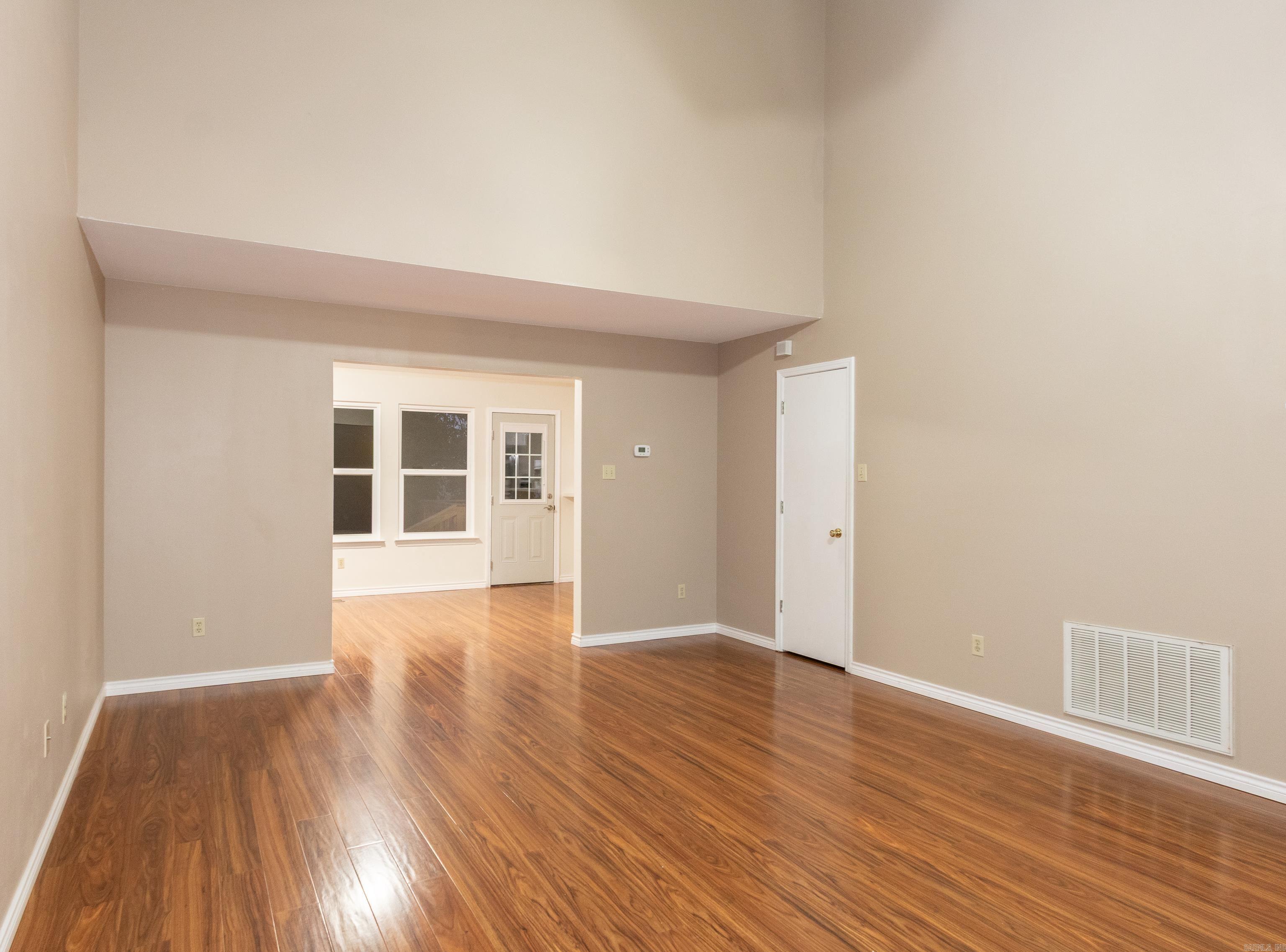 WEST GLEN - Residential