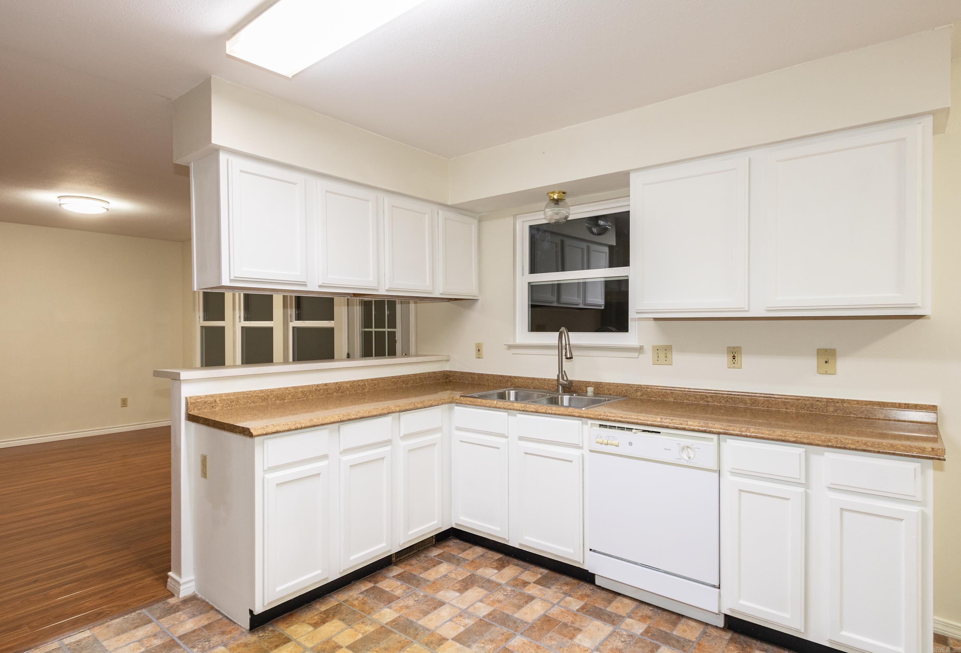 WEST GLEN - Residential