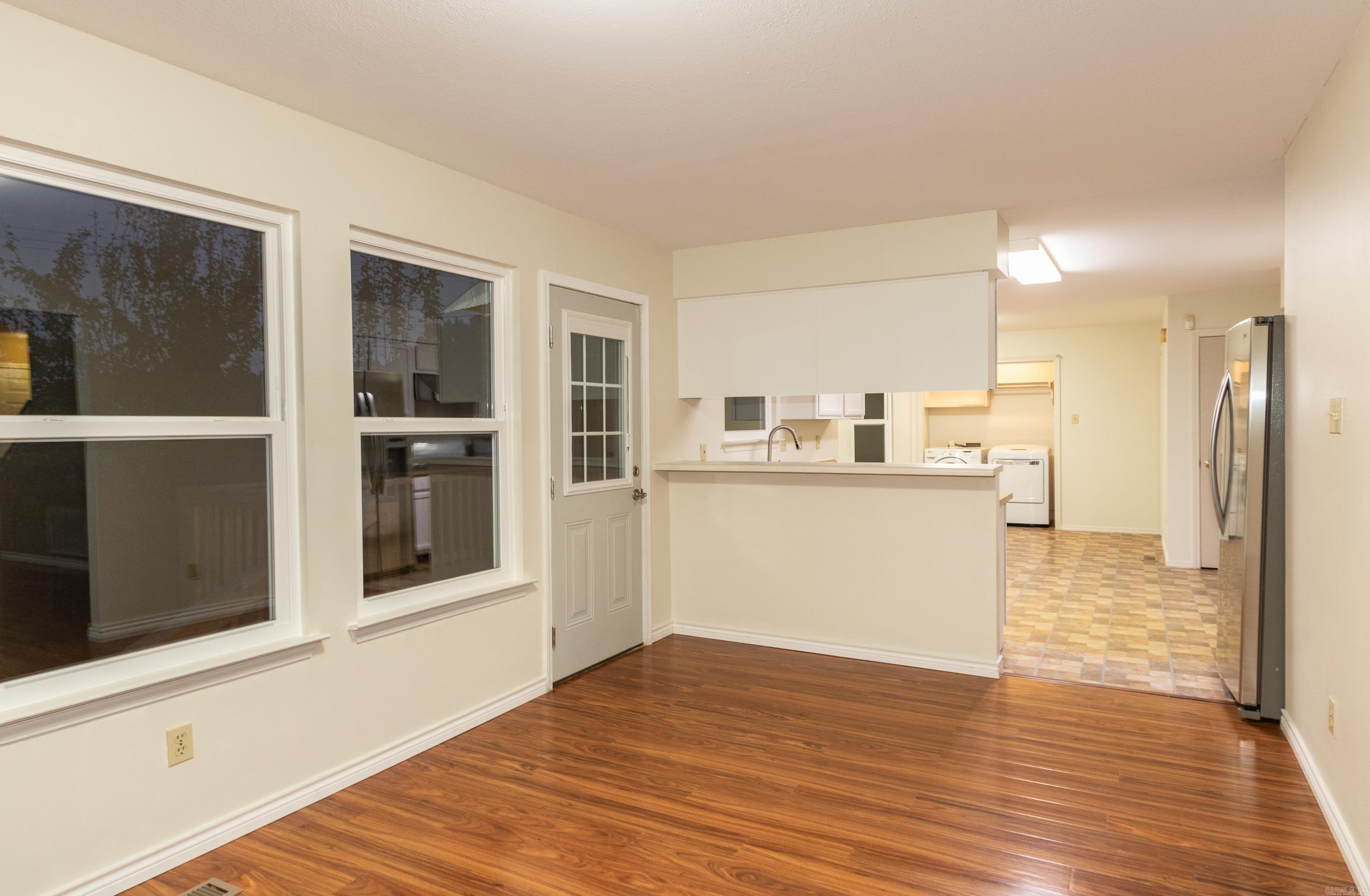 WEST GLEN - Residential