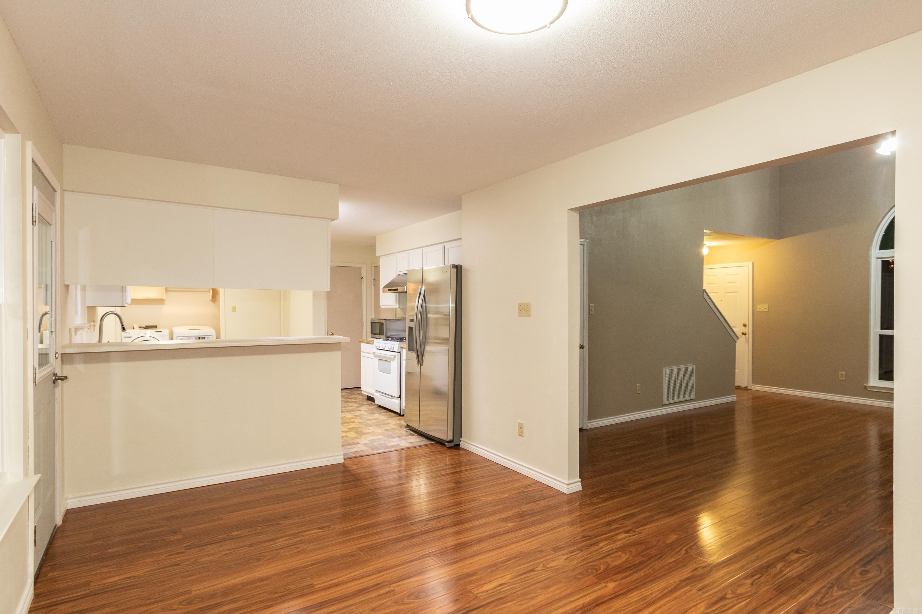 WEST GLEN - Residential