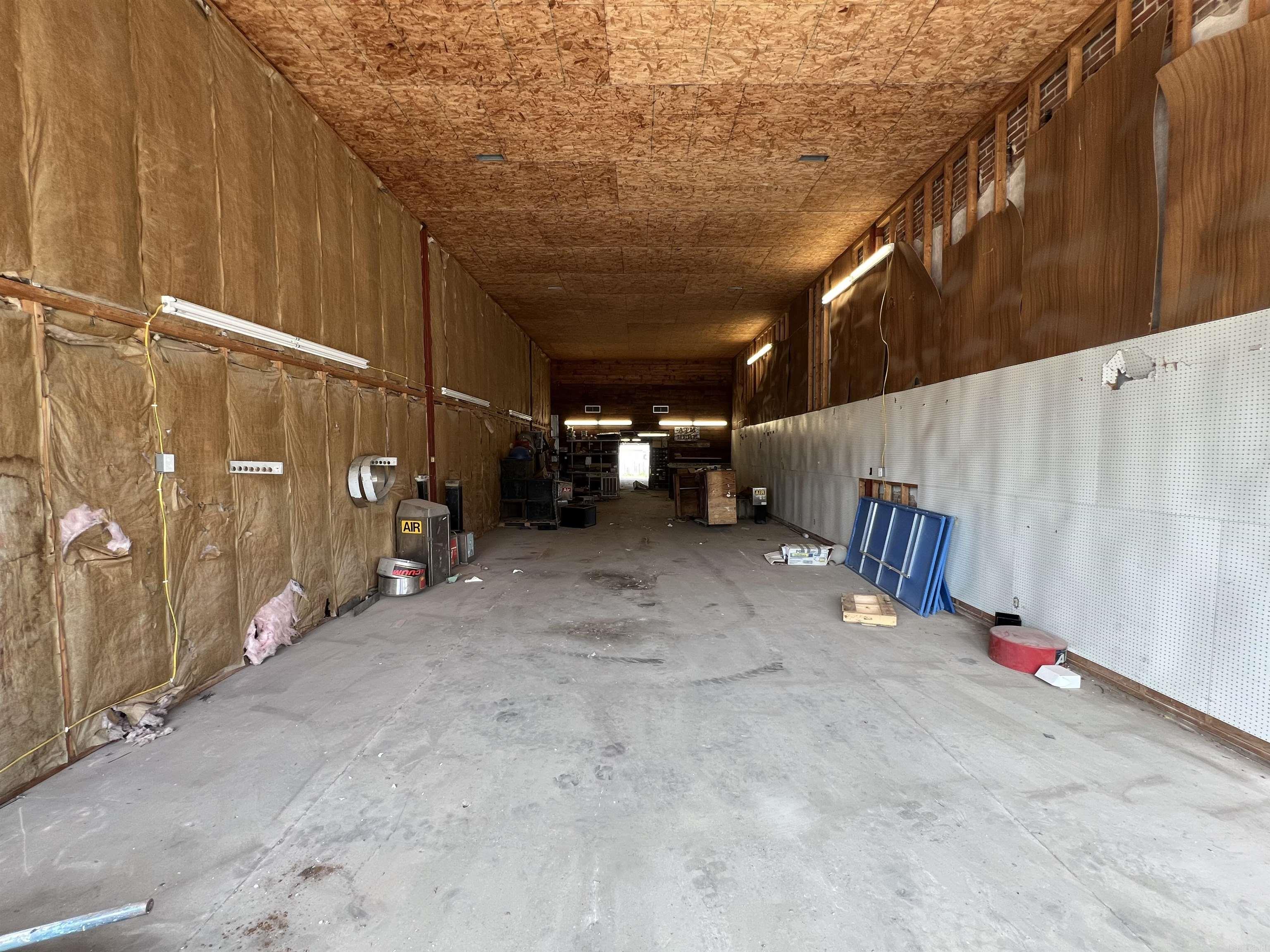 OT Rector - Commercial Sale