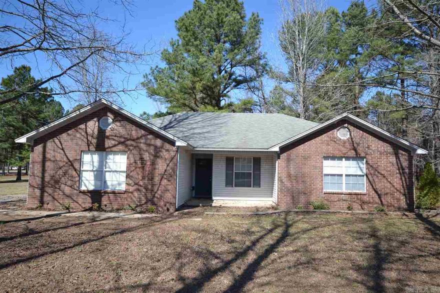 3BR/2BA Split Floor Plan on Large wooded lot ~ Foyer, Living Room w/Fireplace, Eat-In Kitchen, Nice deck out back, 2-car garage ~ Pets approved with owner approval of size/type ~ To view this property go to michelephillipsrealtor.com & fill out an application under the "Rental" tab.