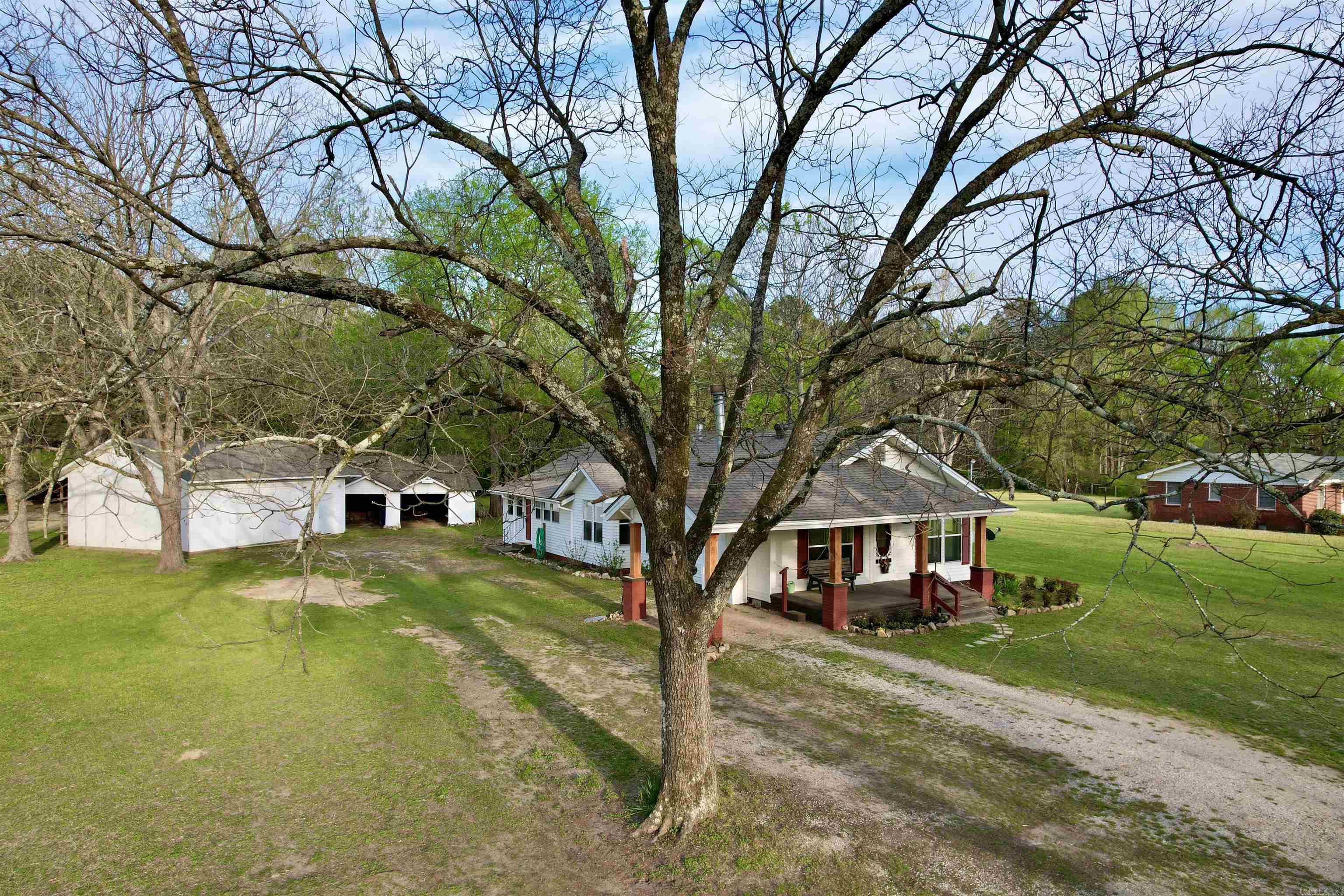 CITY ACREAGE C.C. - Residential