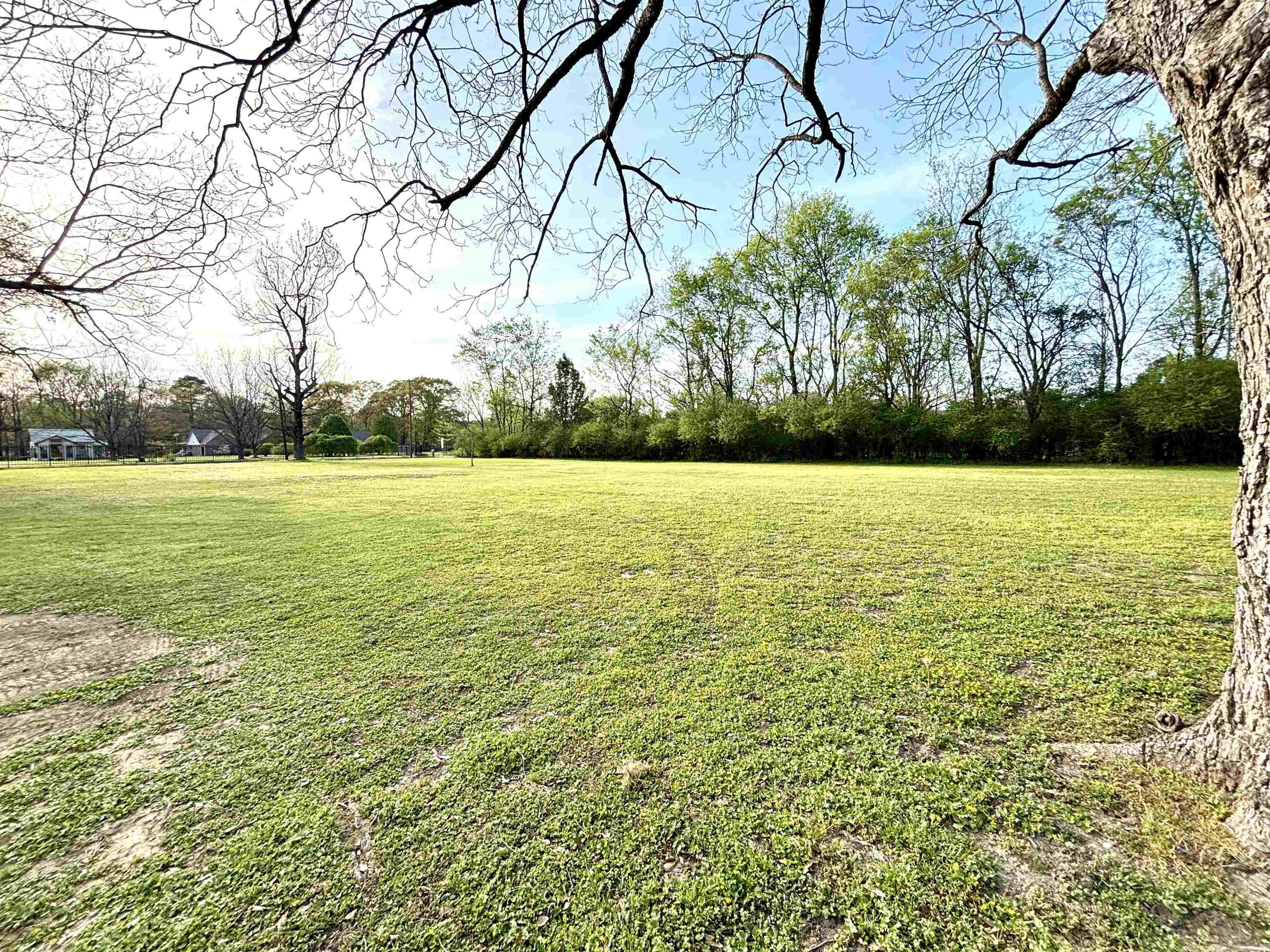 CITY ACREAGE C.C. - Residential