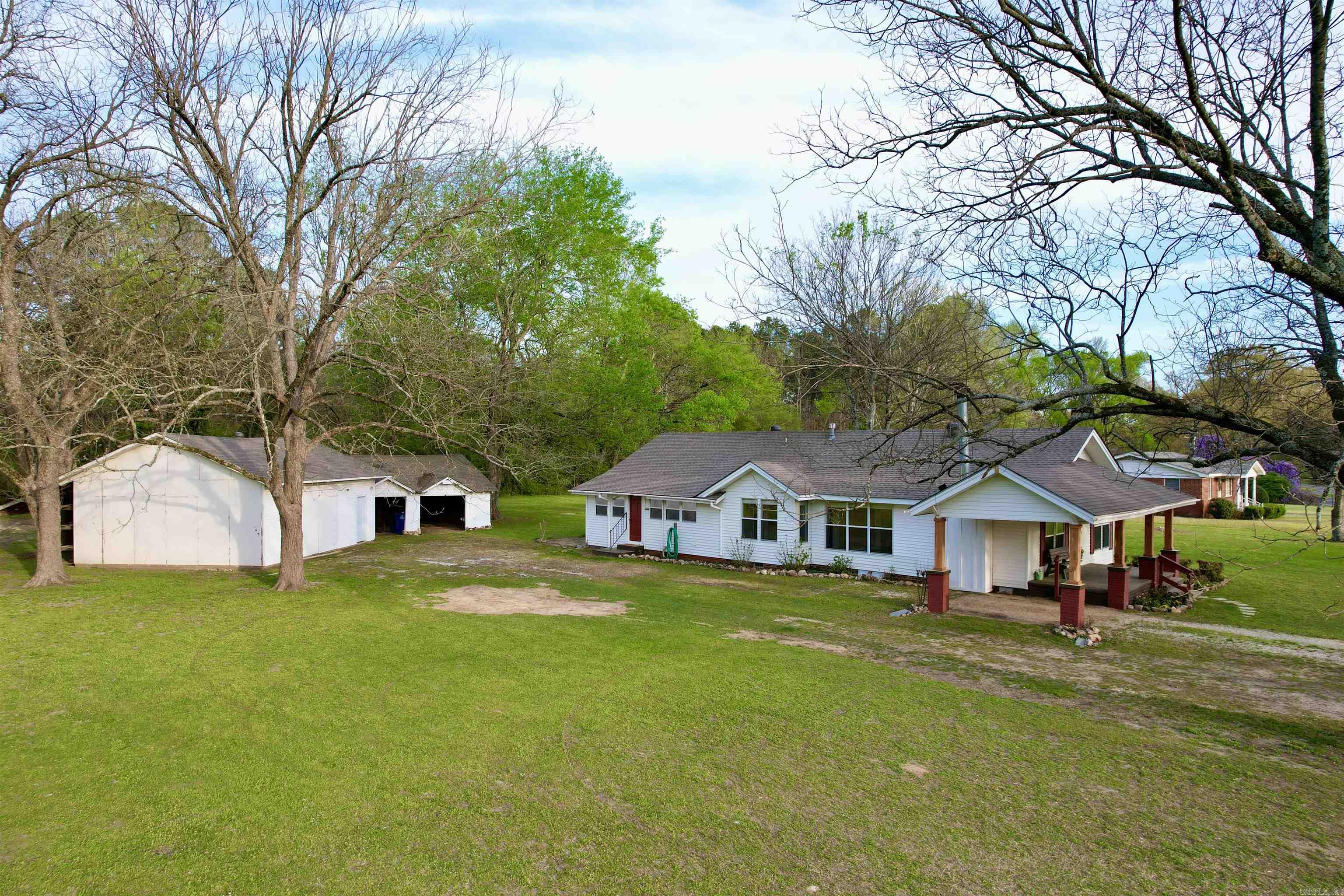 CITY ACREAGE C.C. - Residential