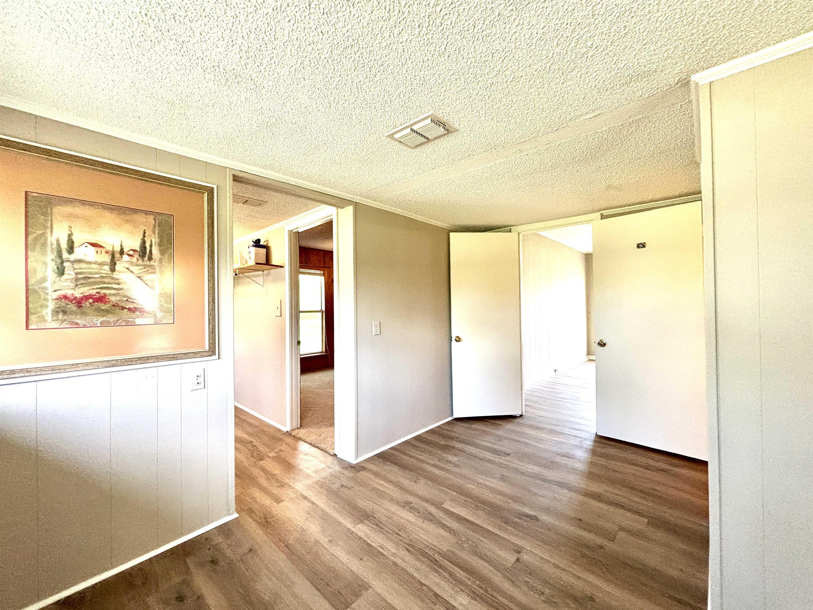 CITY ACREAGE C.C. - Residential