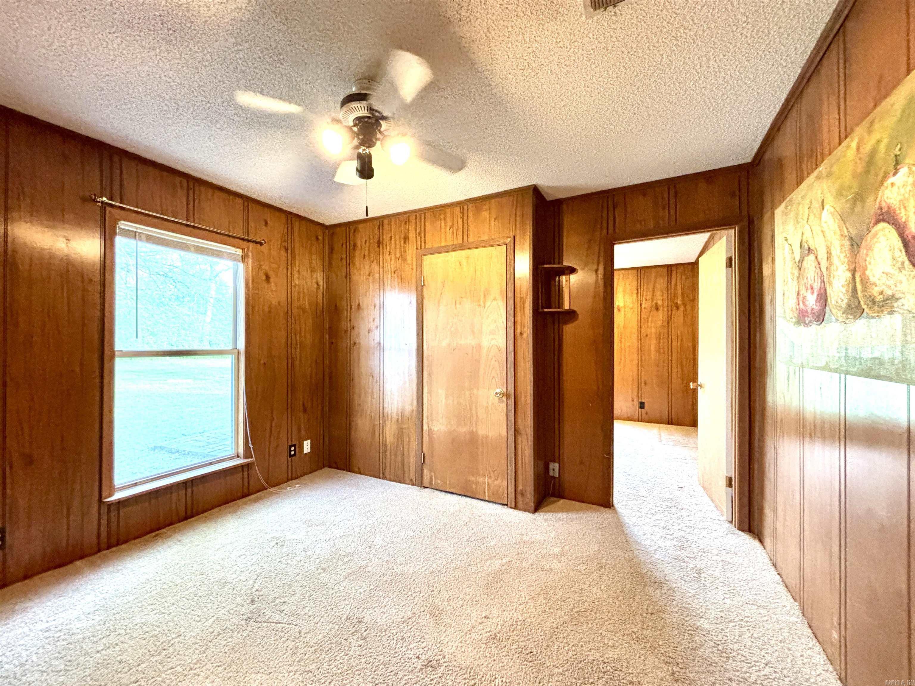 CITY ACREAGE C.C. - Residential