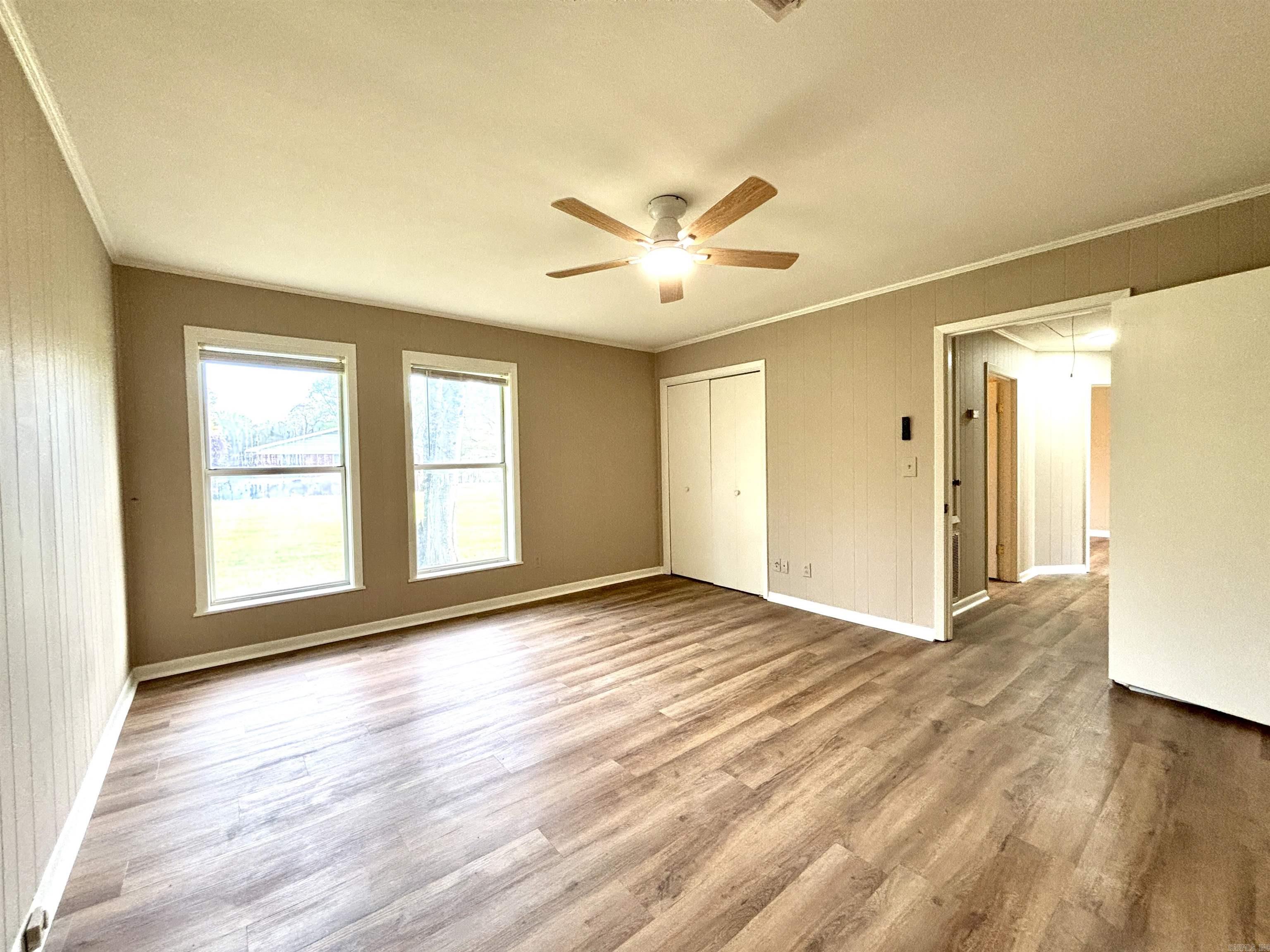 CITY ACREAGE C.C. - Residential