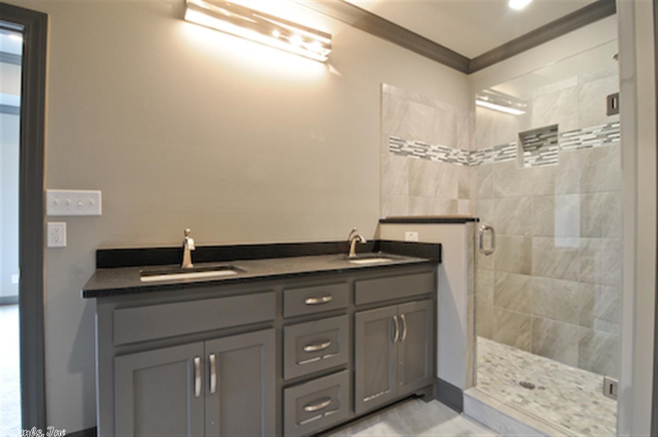 Oakbrooke Phase VII - Residential