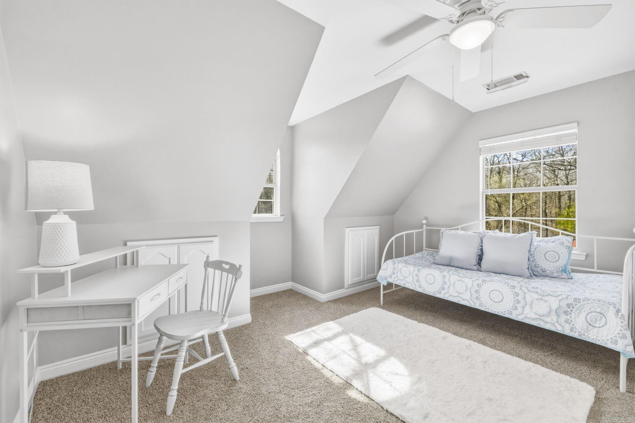 ARLINGTON ESTATES - Residential