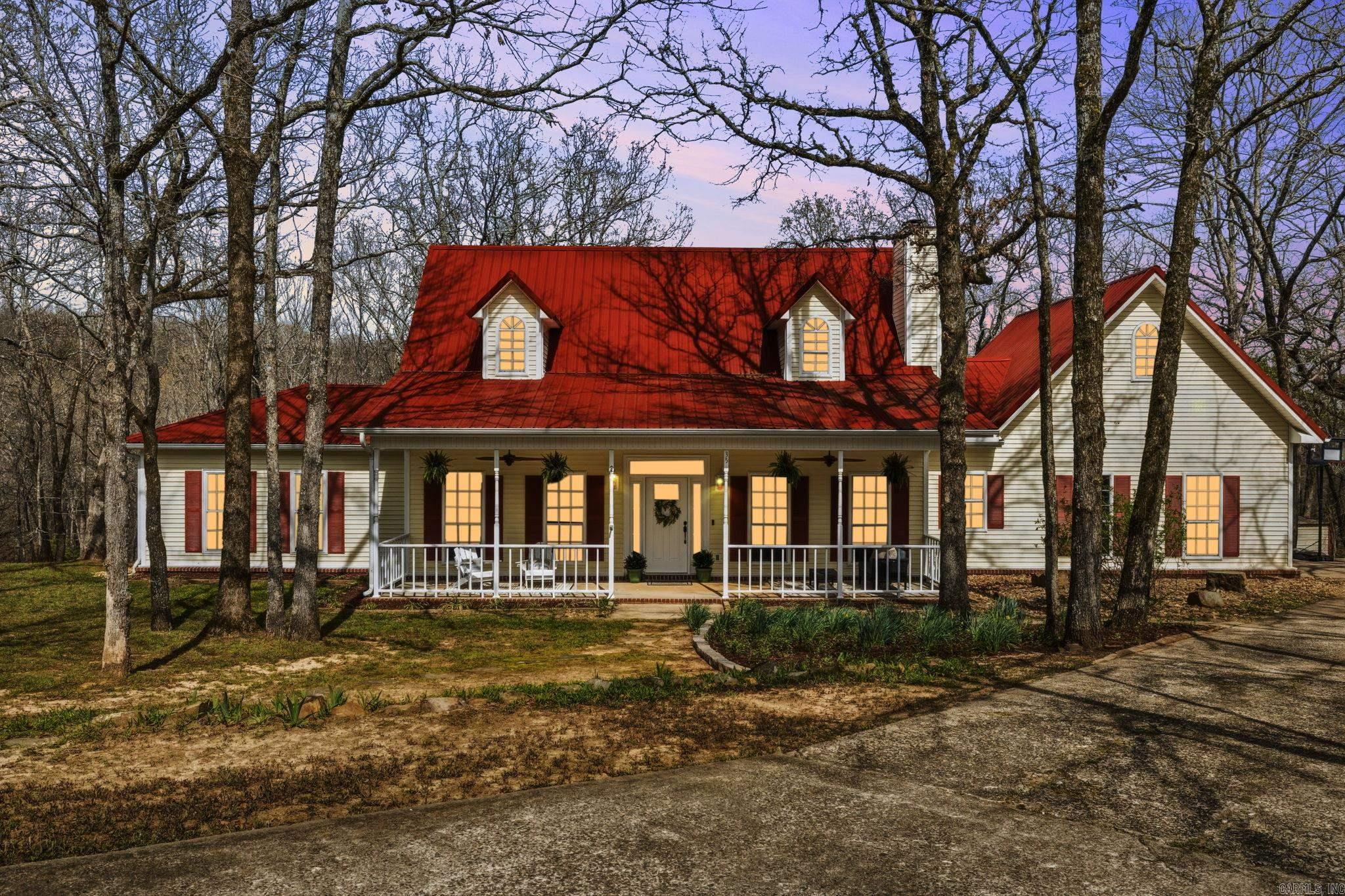 ARLINGTON ESTATES - Residential