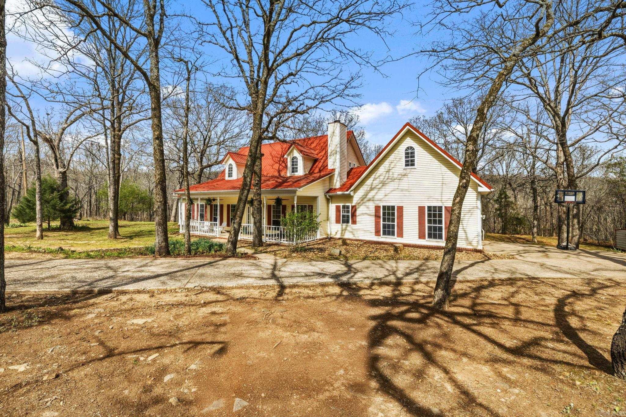 ARLINGTON ESTATES - Residential