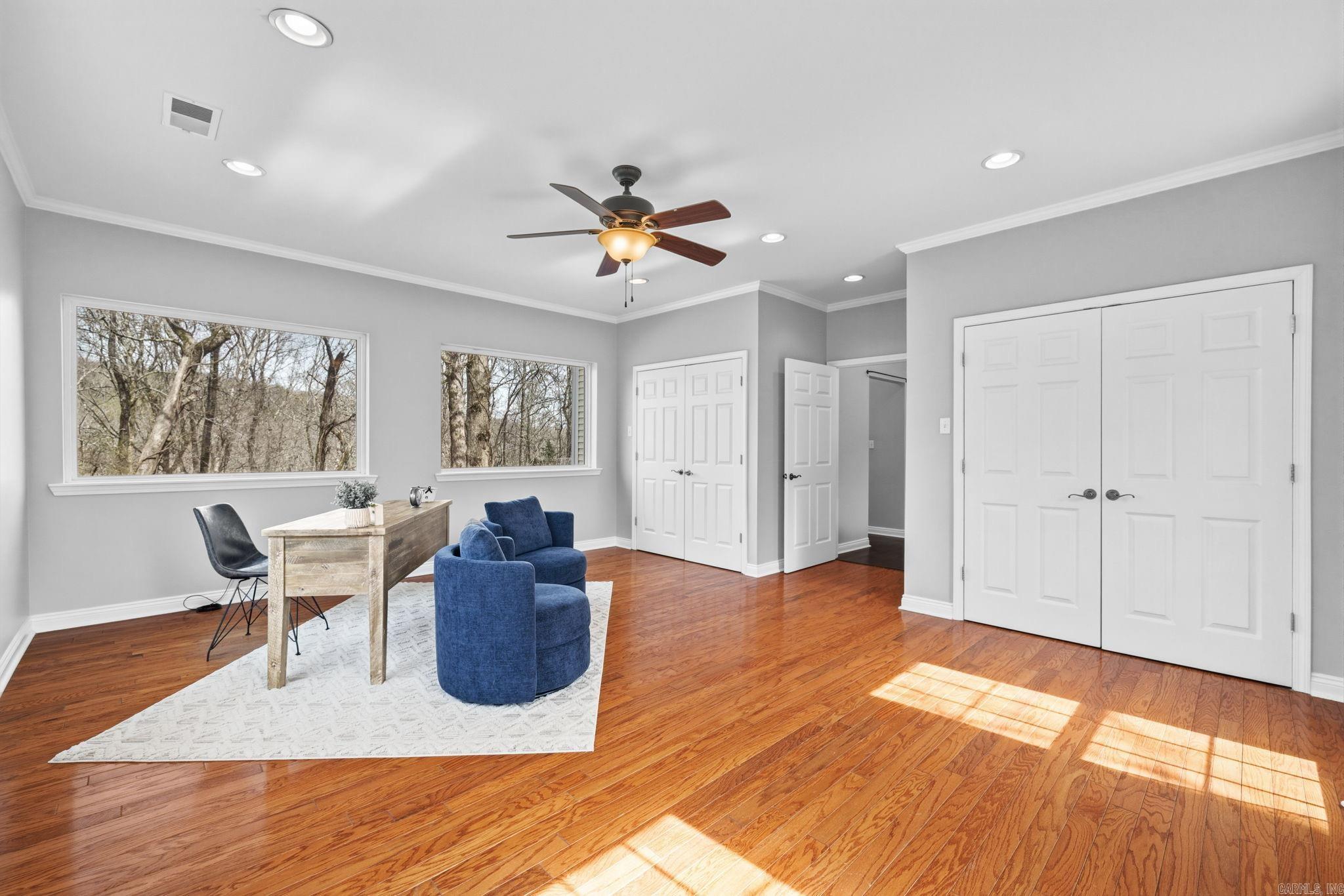 ARLINGTON ESTATES - Residential