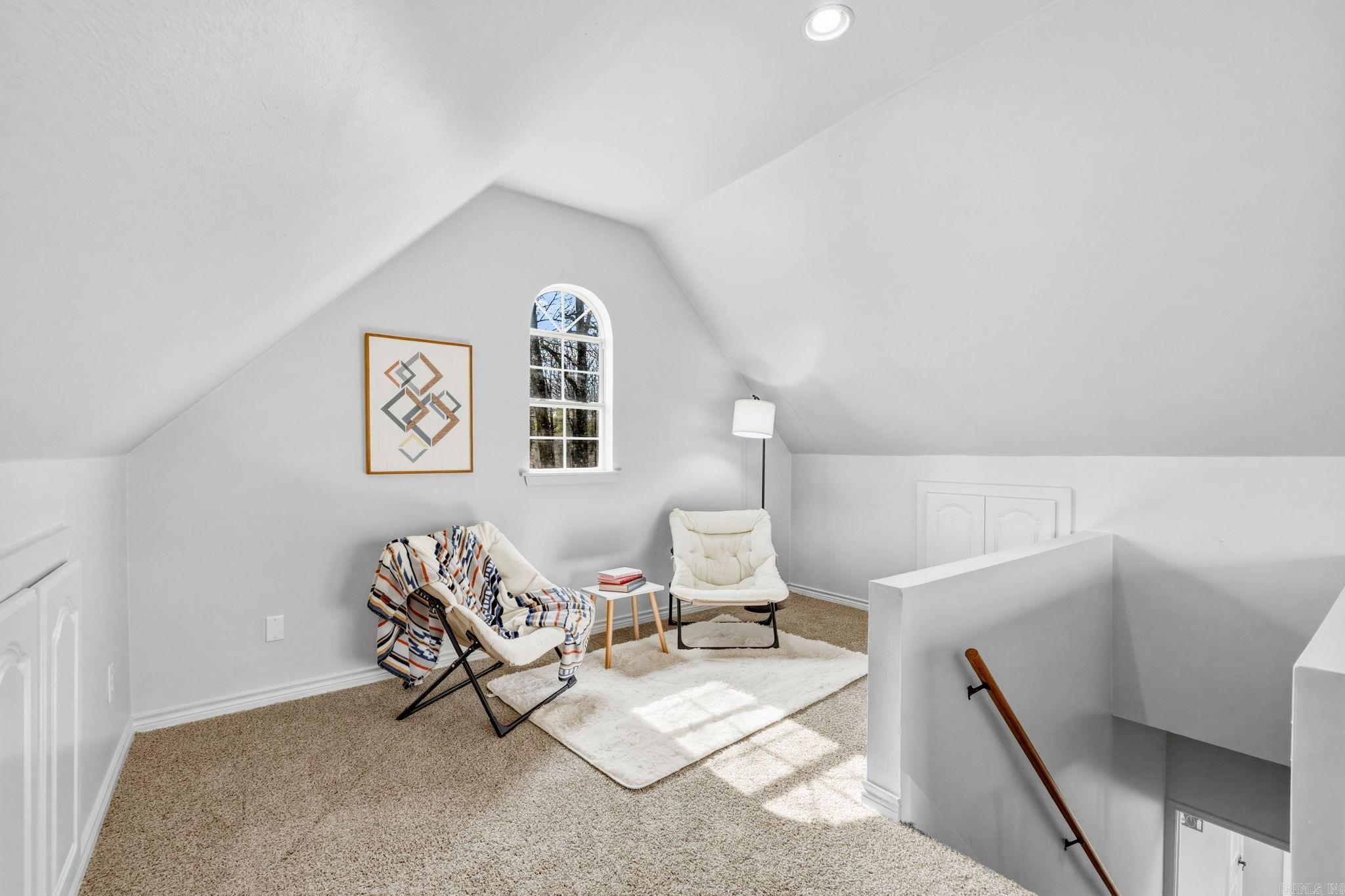 ARLINGTON ESTATES - Residential