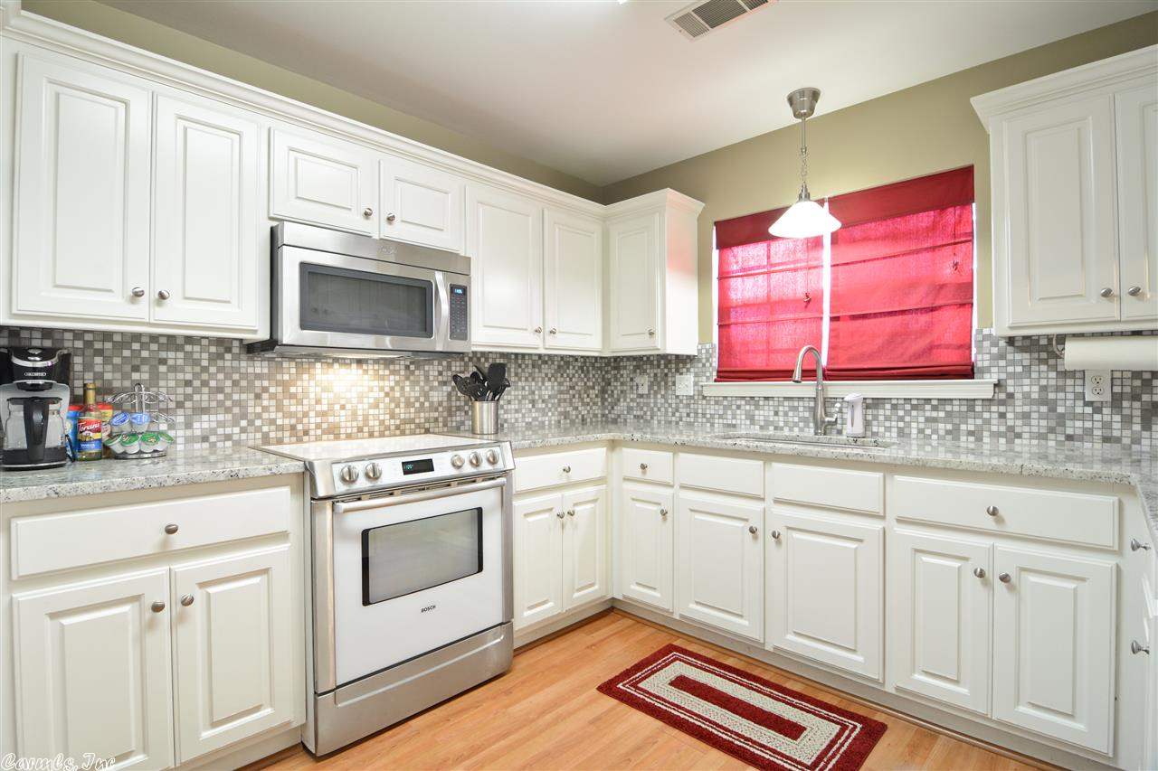 COUNTRY CLUB OF ARK THE - Residential