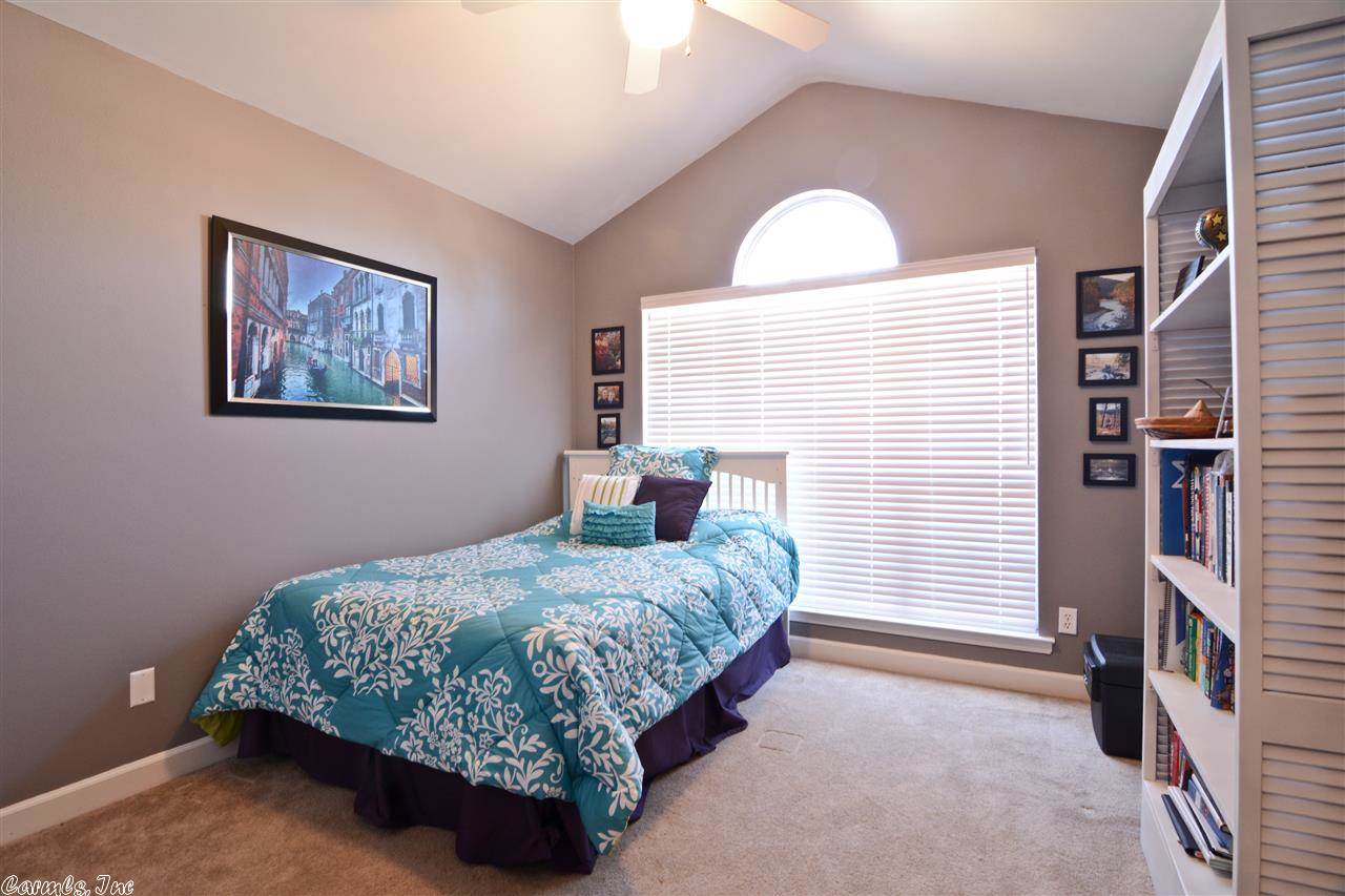 COUNTRY CLUB OF ARK THE - Residential