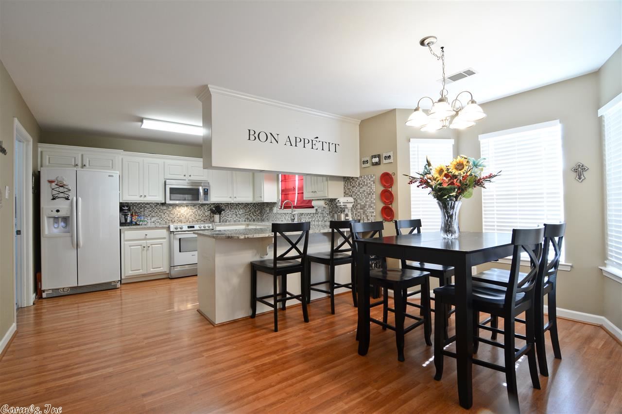 COUNTRY CLUB OF ARK THE - Residential