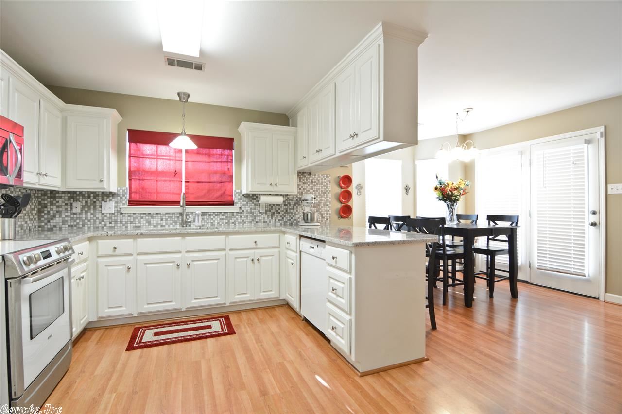 COUNTRY CLUB OF ARK THE - Residential