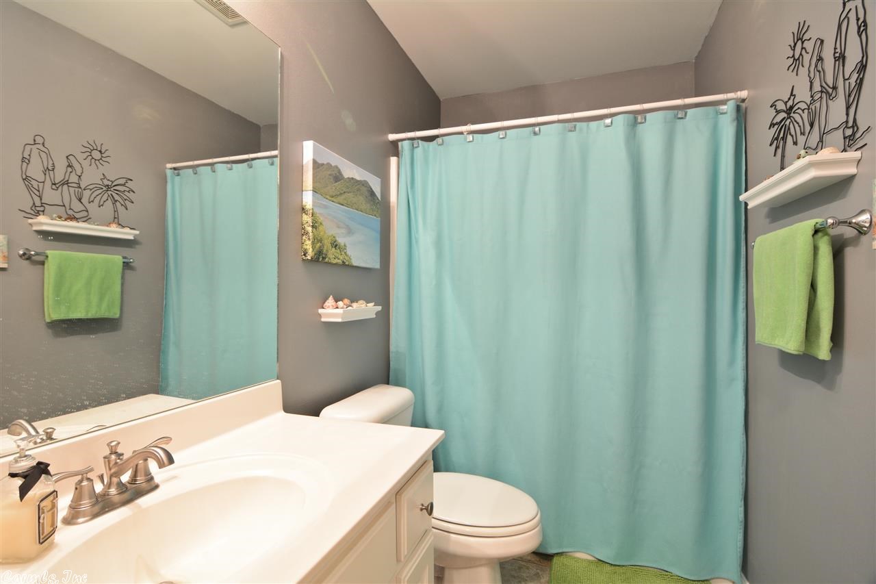 COUNTRY CLUB OF ARK THE - Residential