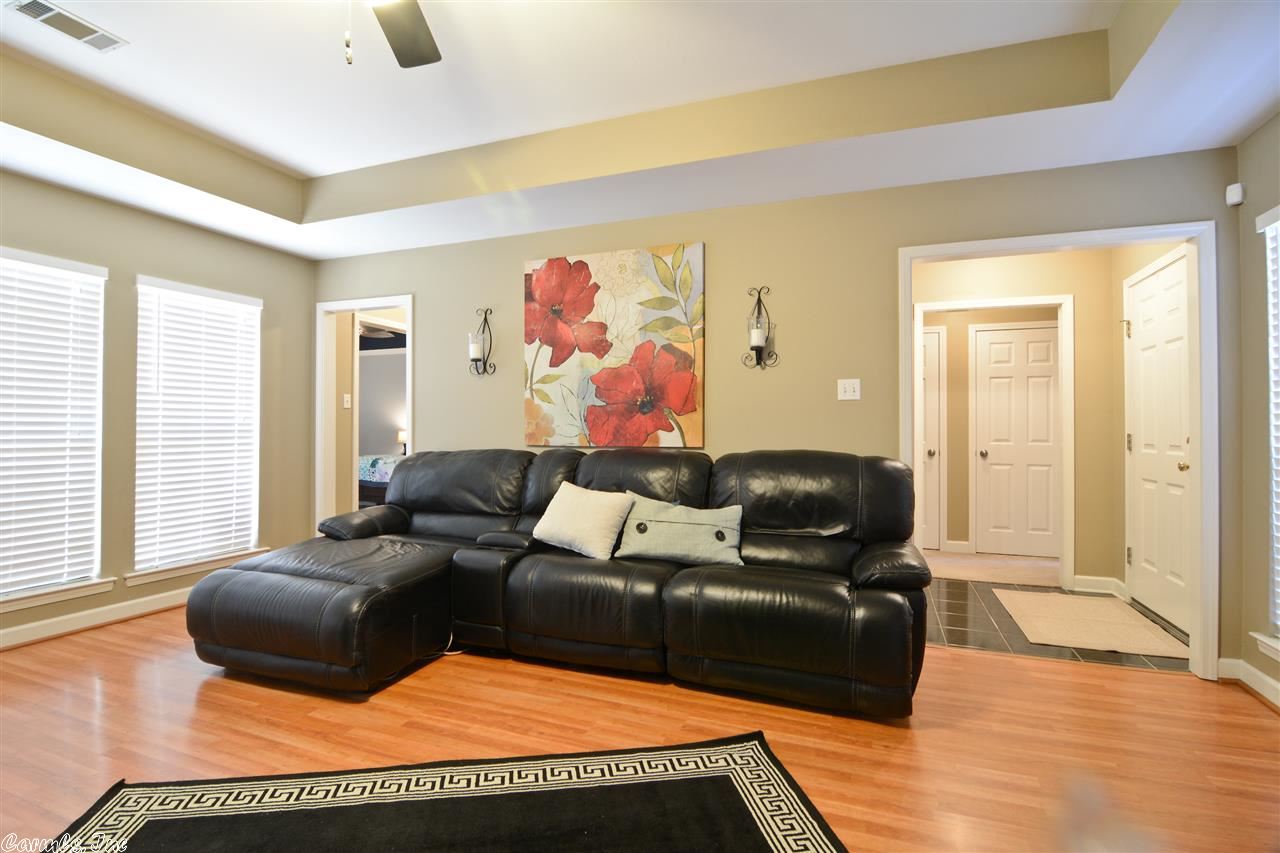 COUNTRY CLUB OF ARK THE - Residential