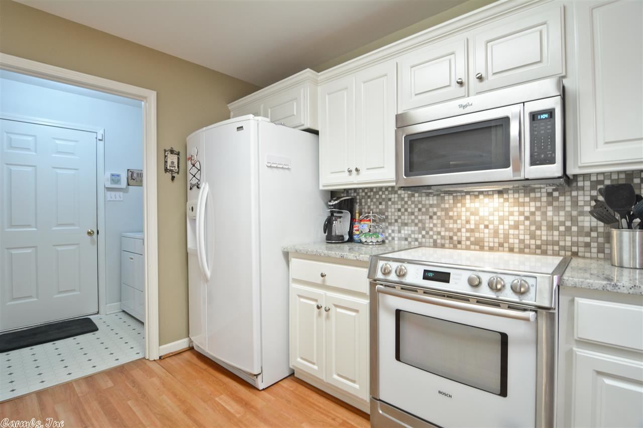 COUNTRY CLUB OF ARK THE - Residential