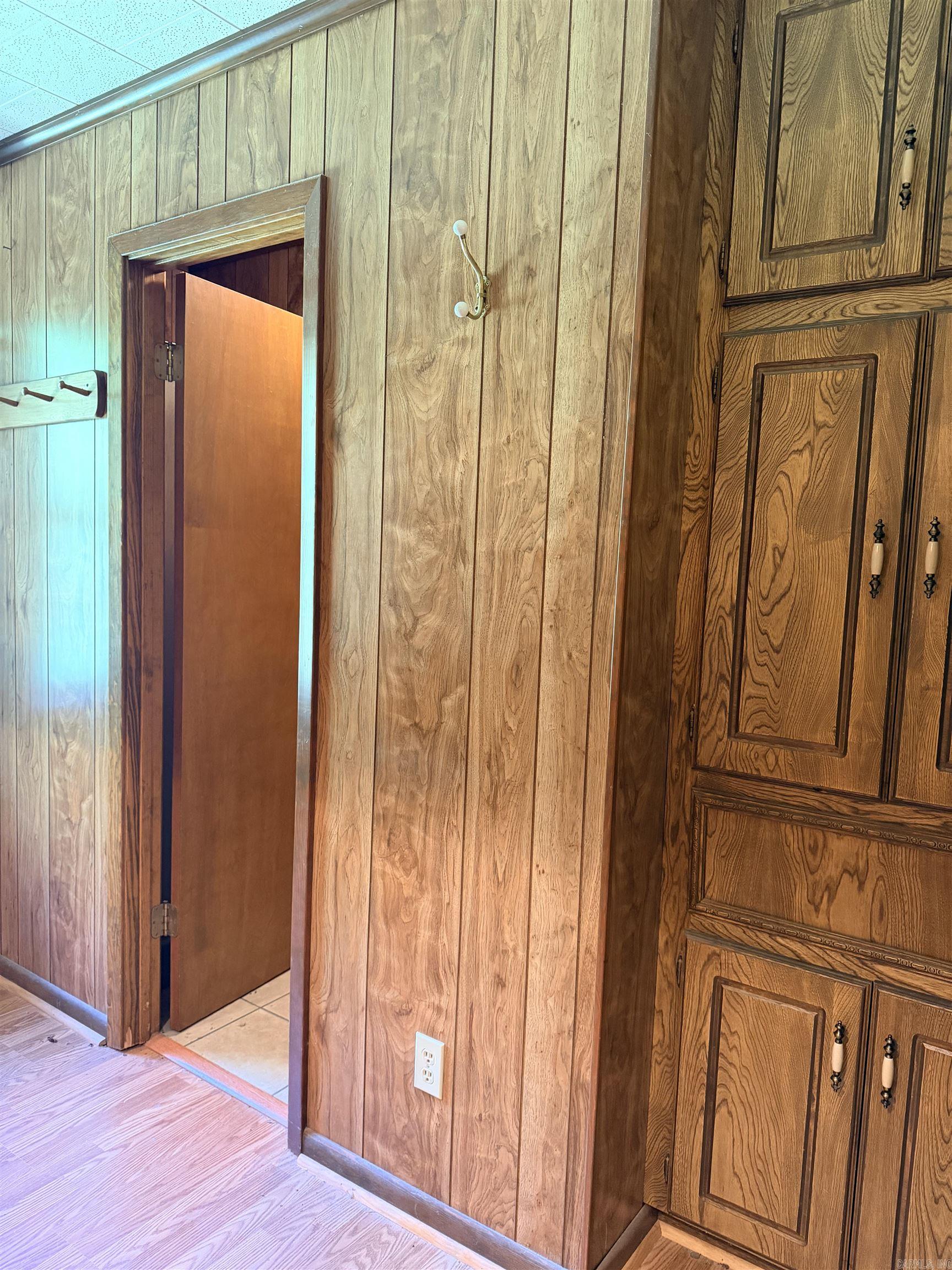 OAKHURST F - Residential