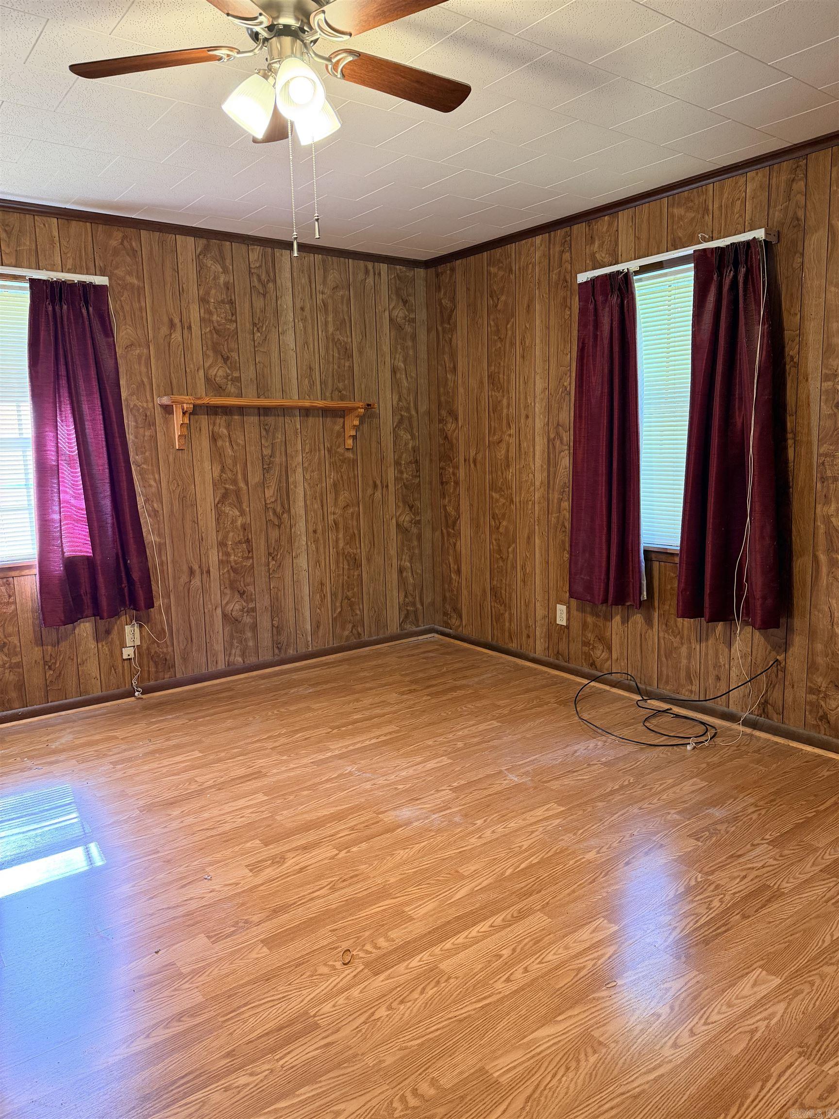 OAKHURST F - Residential