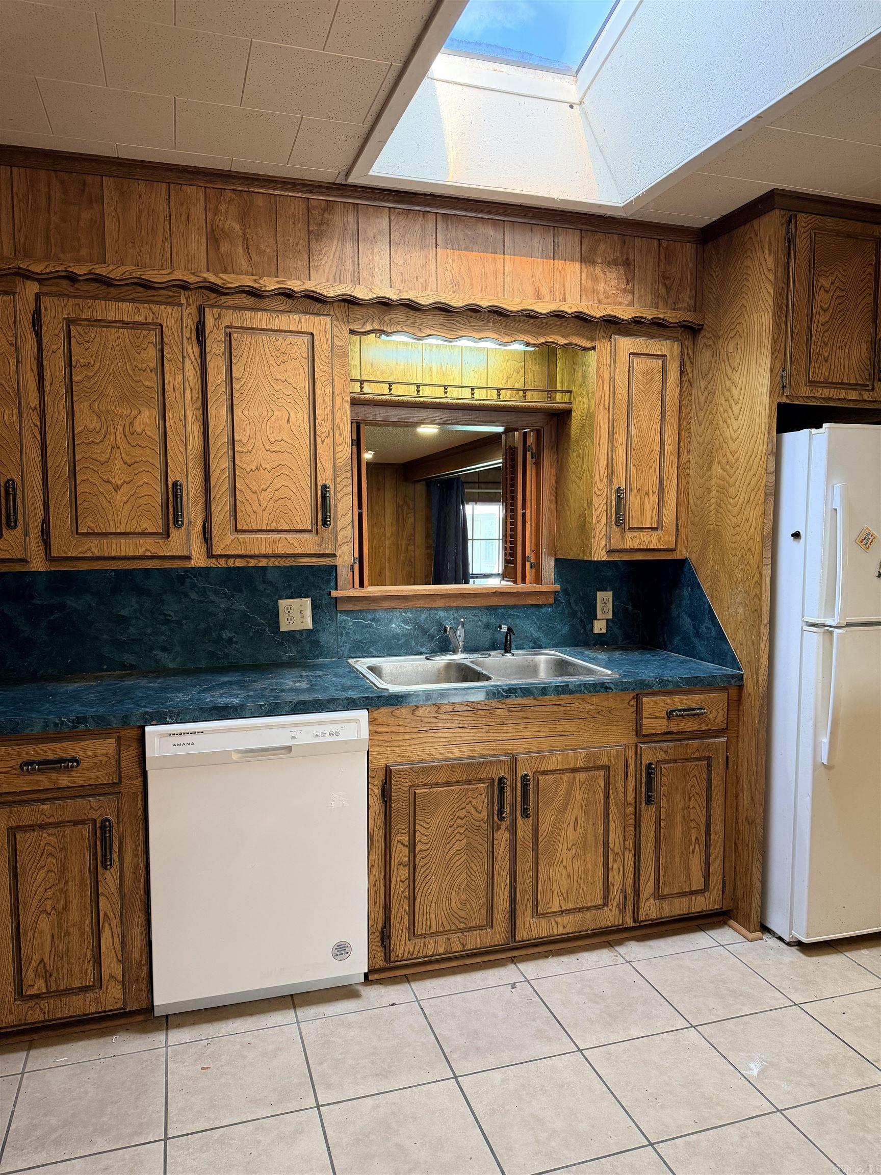 OAKHURST F - Residential