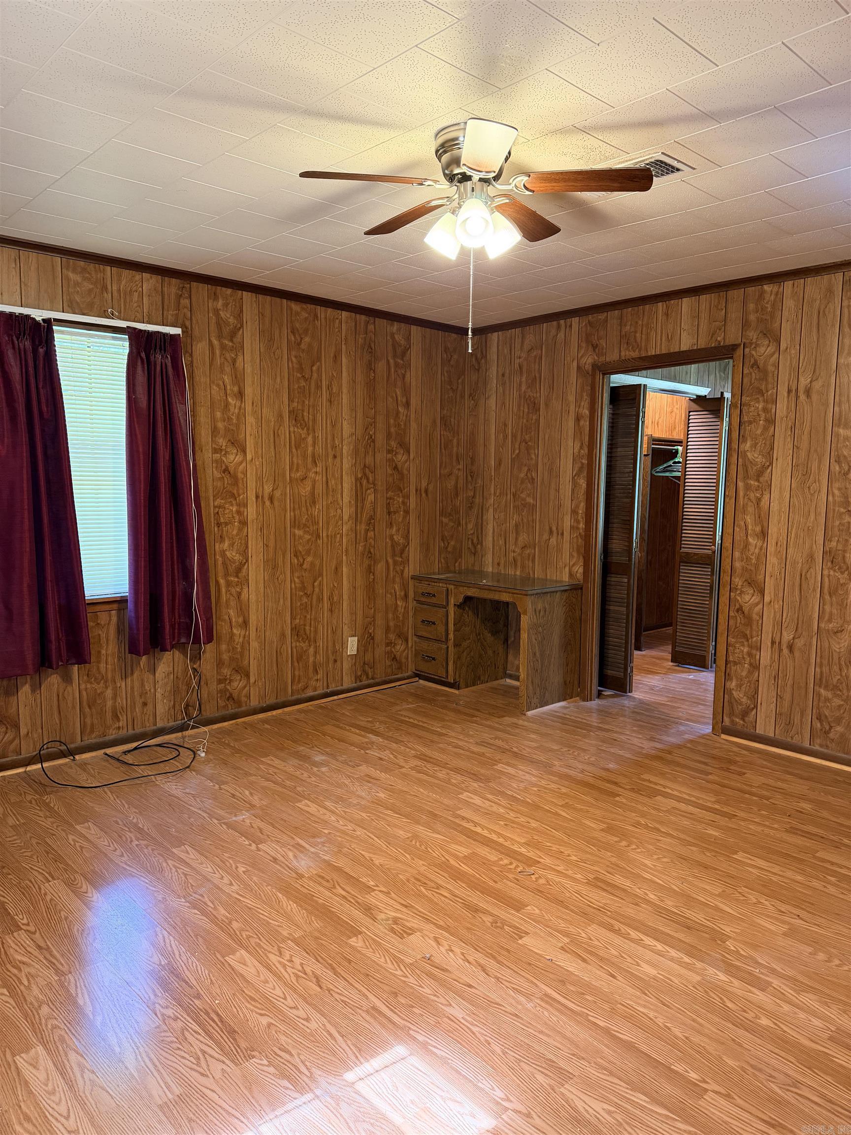 OAKHURST F - Residential