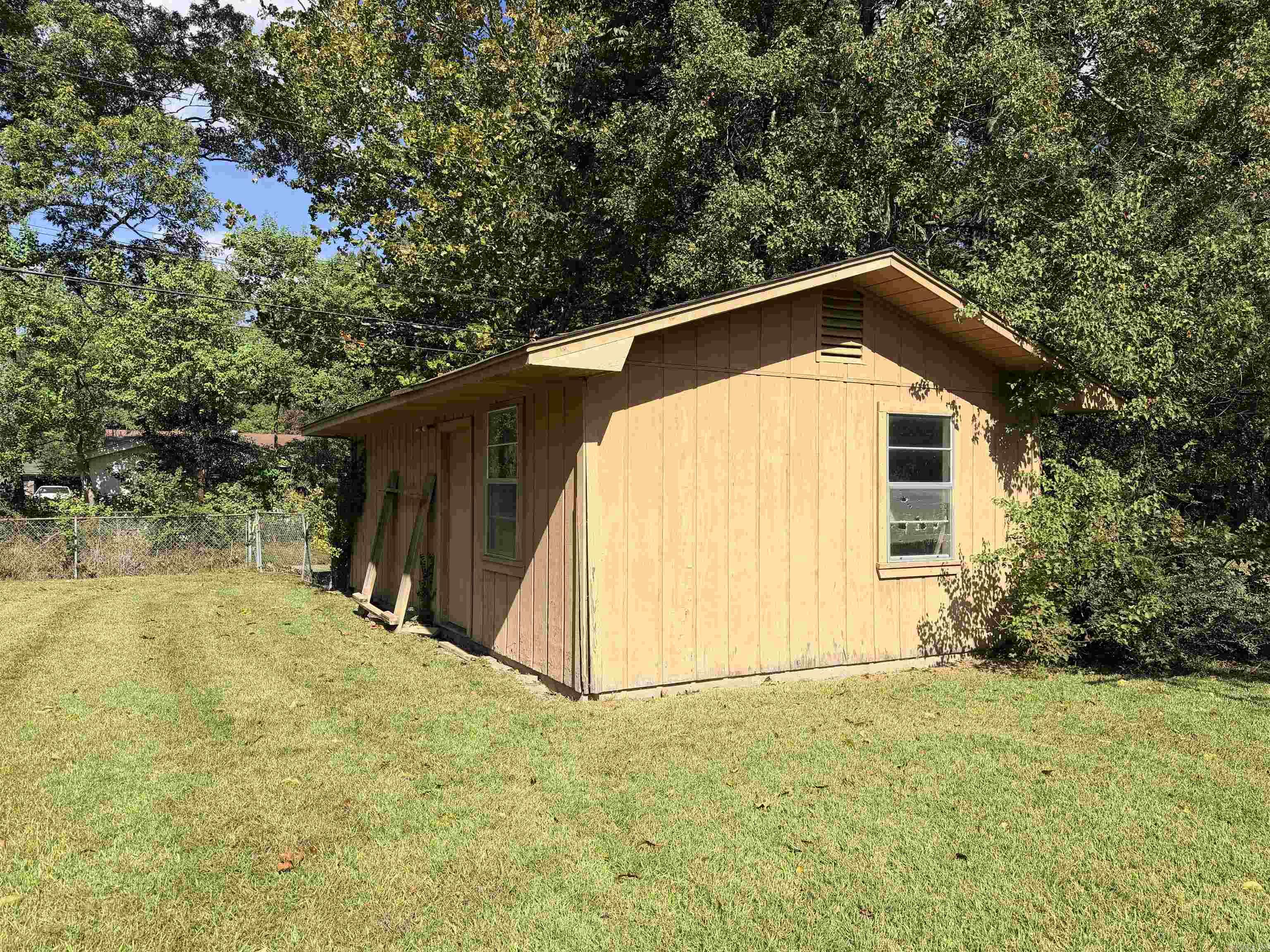 OAKHURST F - Residential