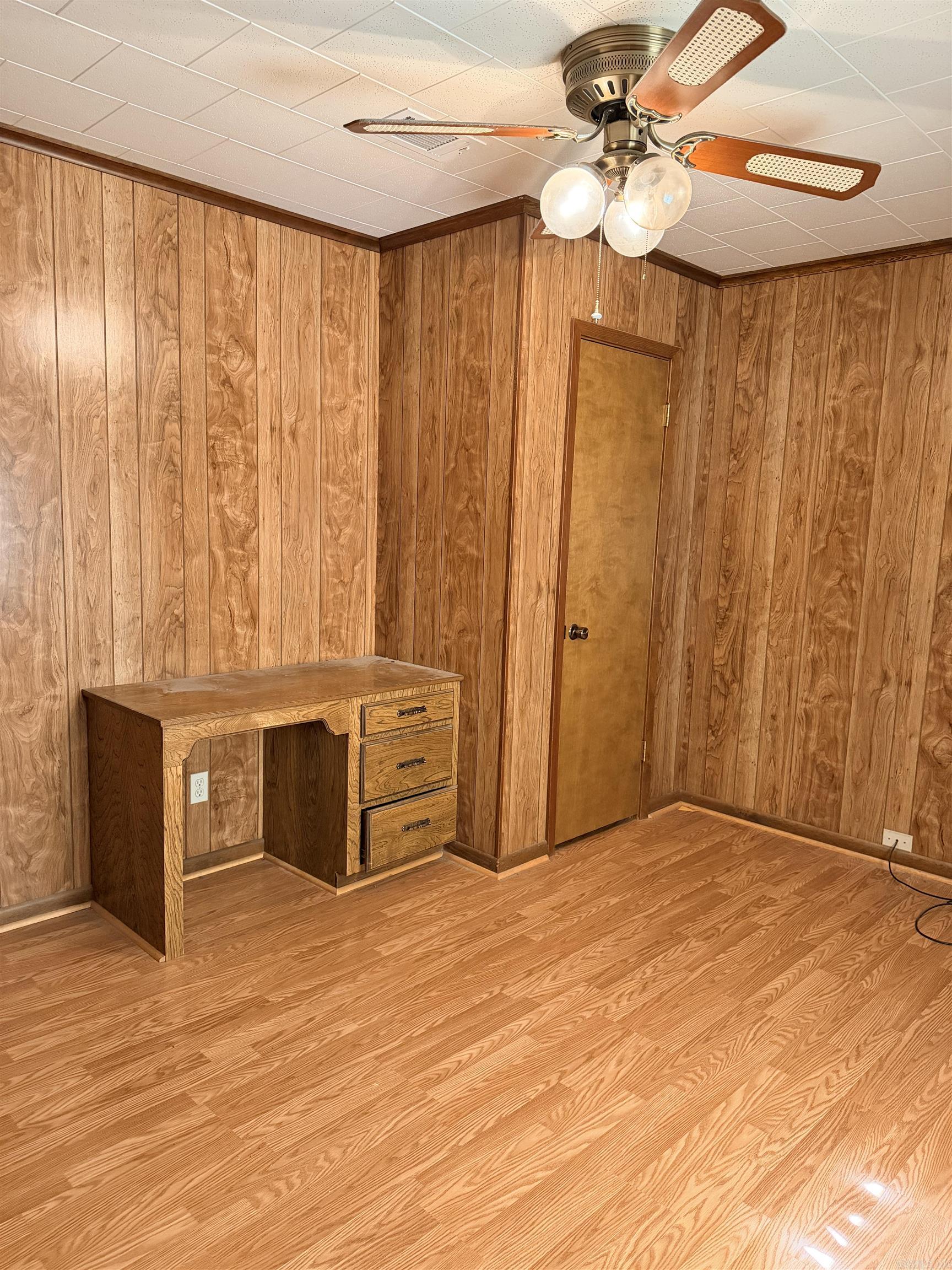 OAKHURST F - Residential