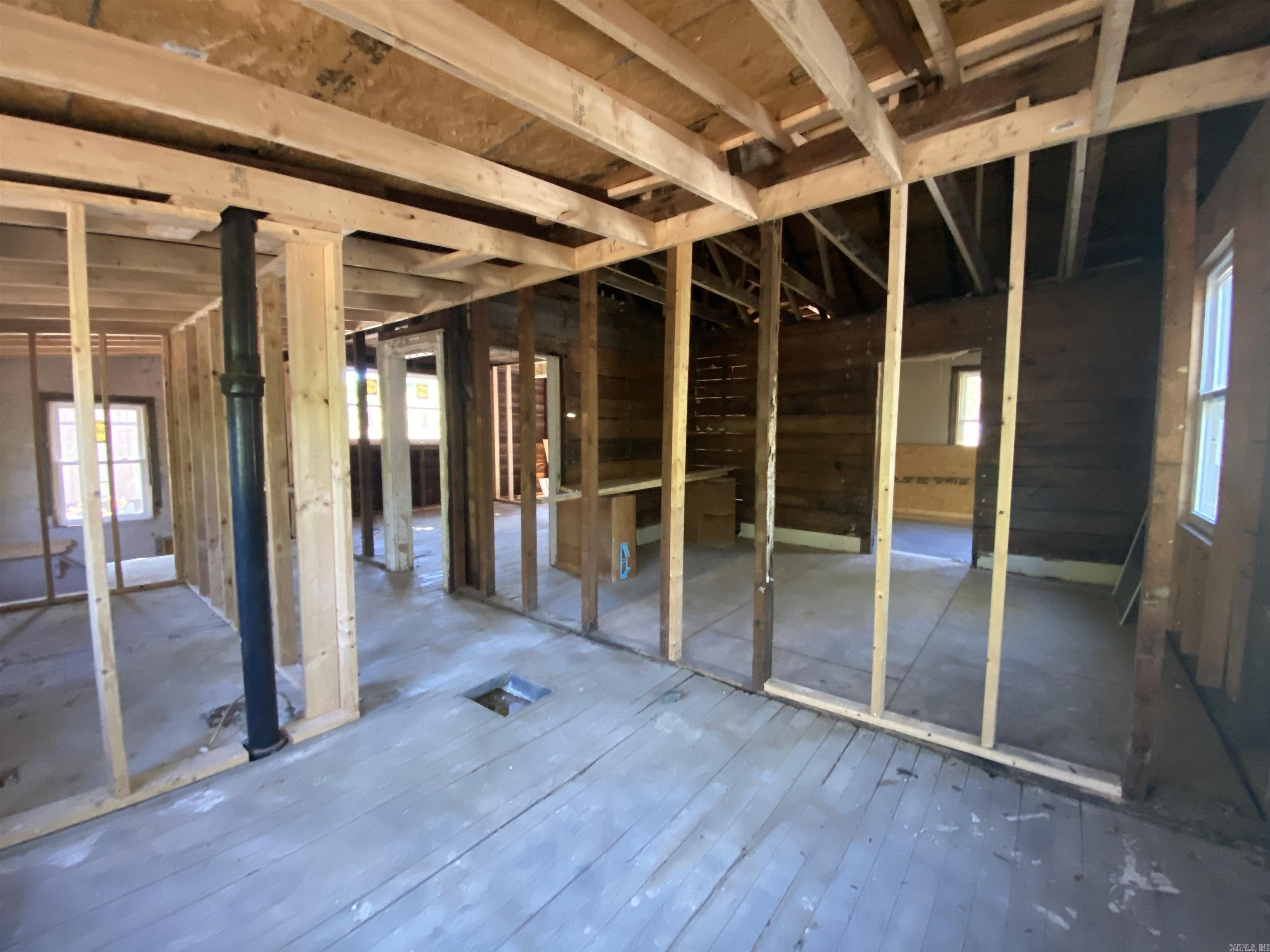 Metes & Bounds - Commercial Sale