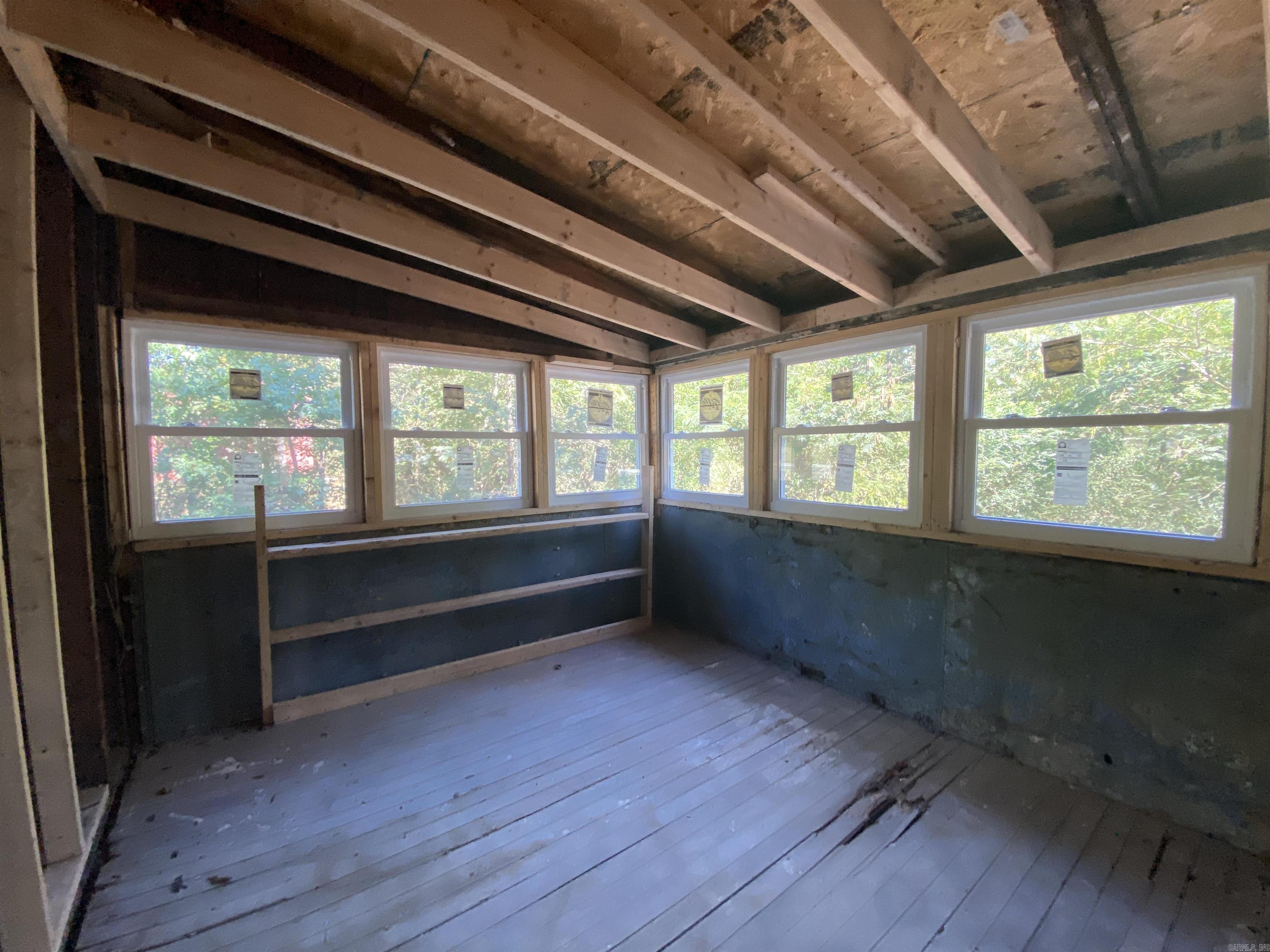 Metes & Bounds - Commercial Sale