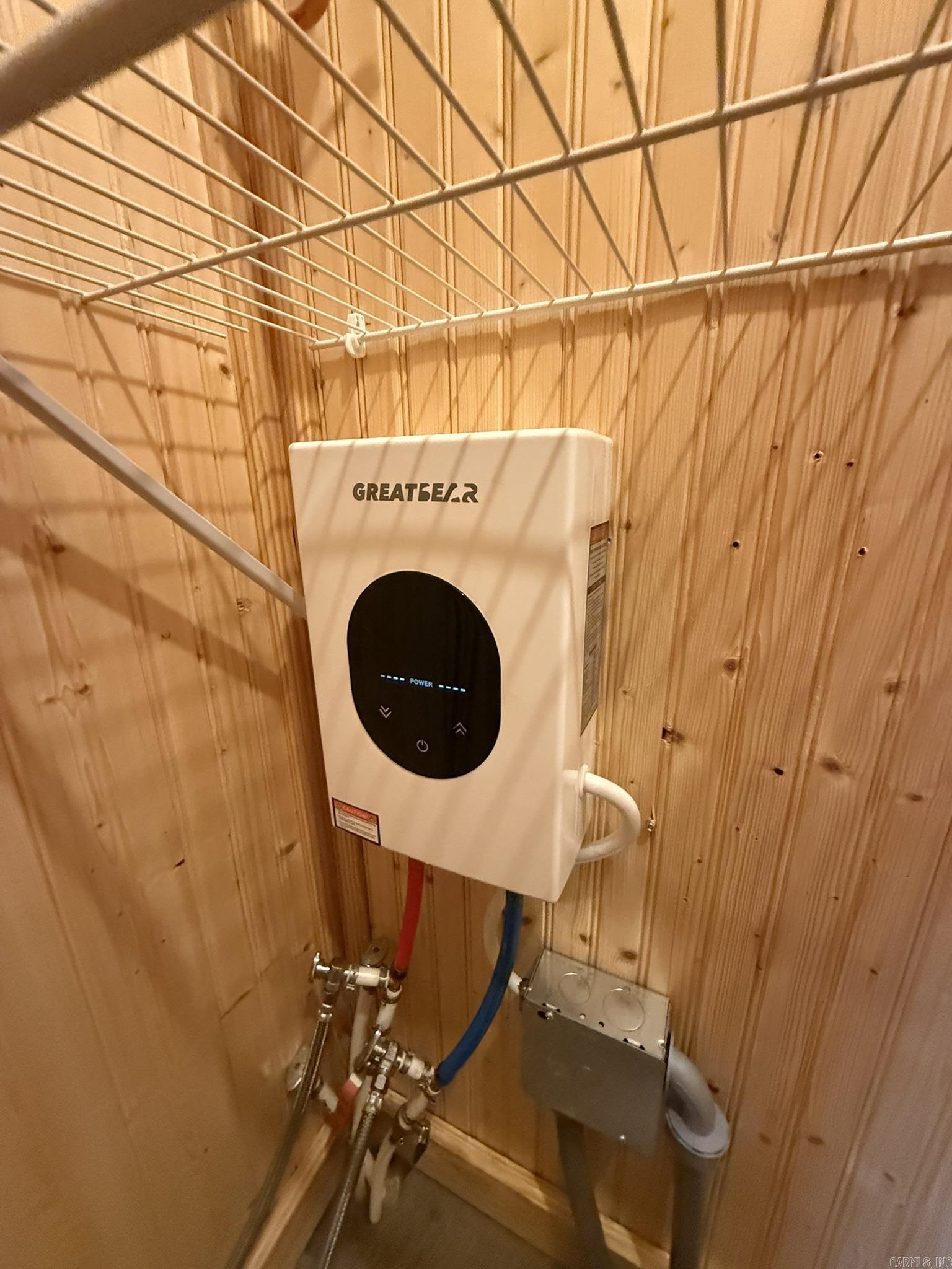 ARKANSAS ESTATES - Residential