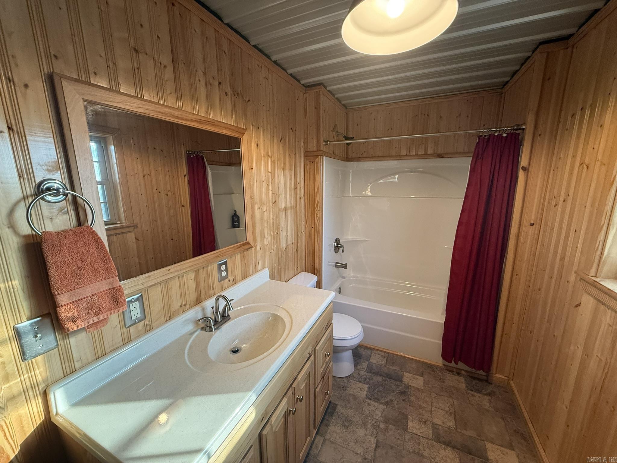 ARKANSAS ESTATES - Residential