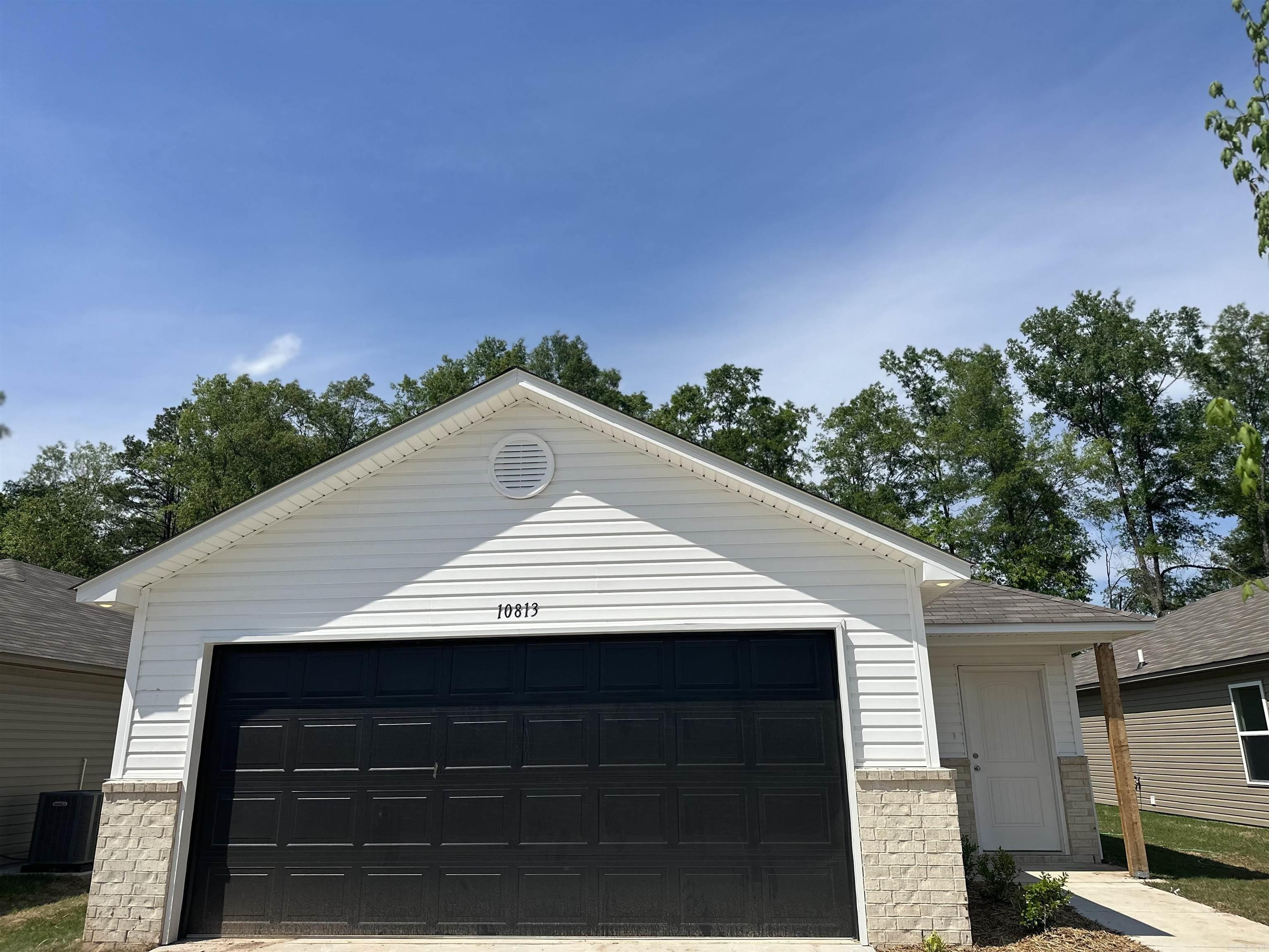 COUNTRY CLUB OF ARK THE - Residential